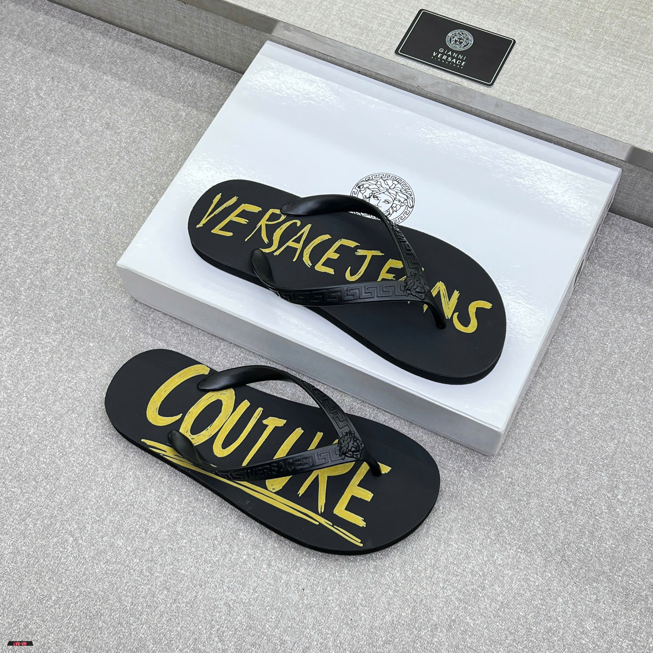 Dép kẹp xỏ ngón Flip Flop Versace Jeans Couture new 2026 Like Auth 38-43 LVQ