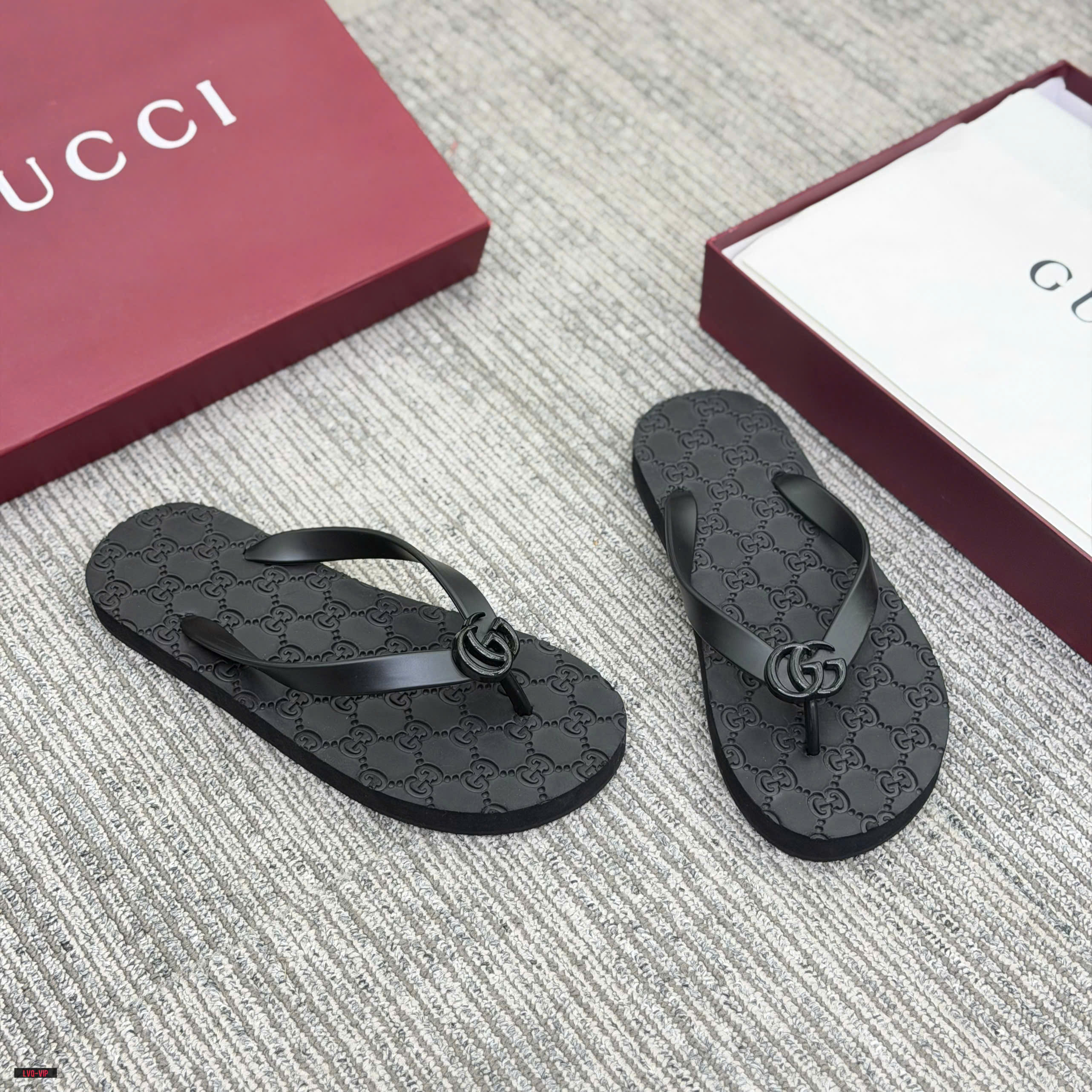 Dép tông kẹp xỏ ngón flip flop Gucci GC đế khắc vân monogram Like Auth 38-43 LVQ