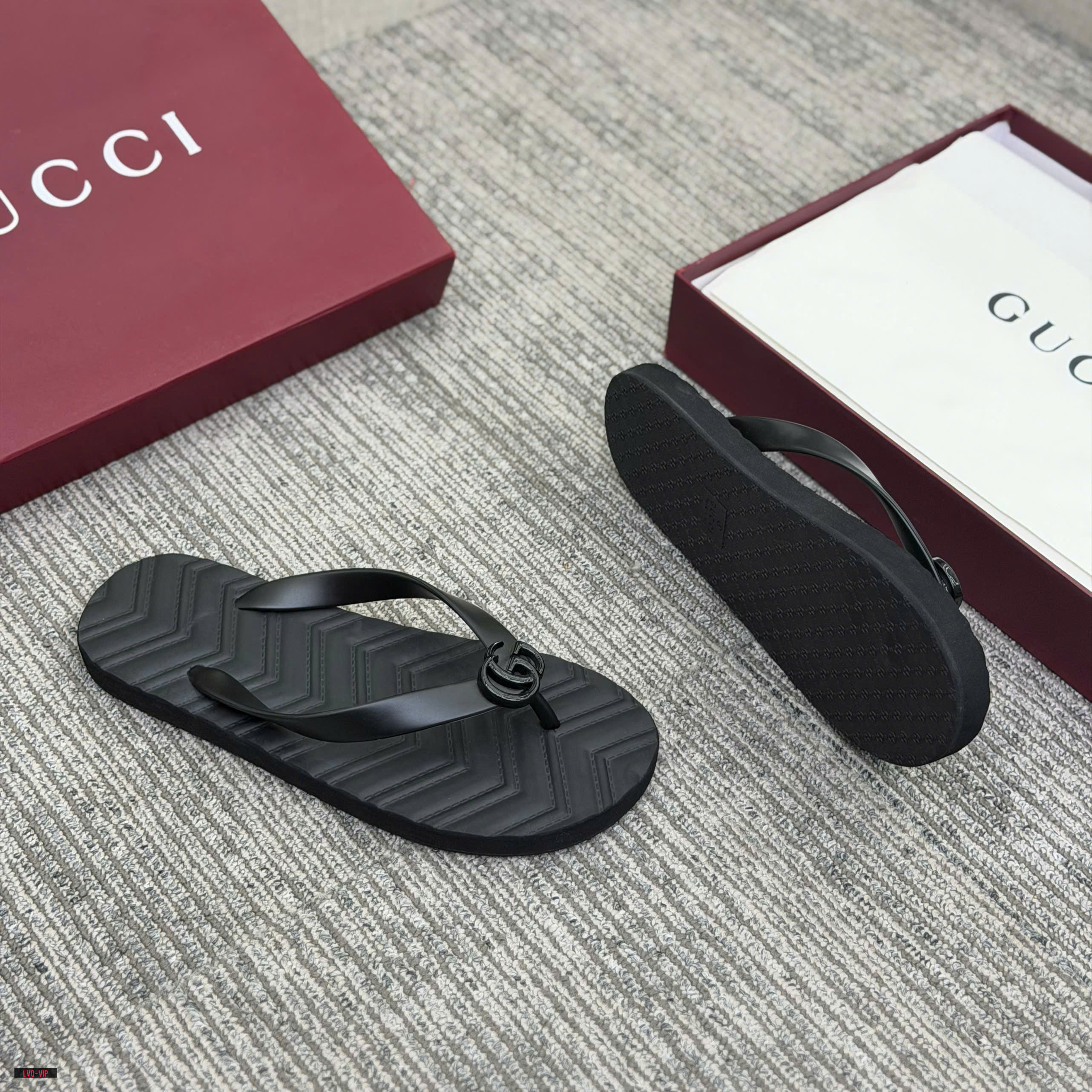 Dép tông kẹp xỏ ngón flip flop Gucci GC đế vân chiếu quai Đen Like Auth 38-43 LVQ
