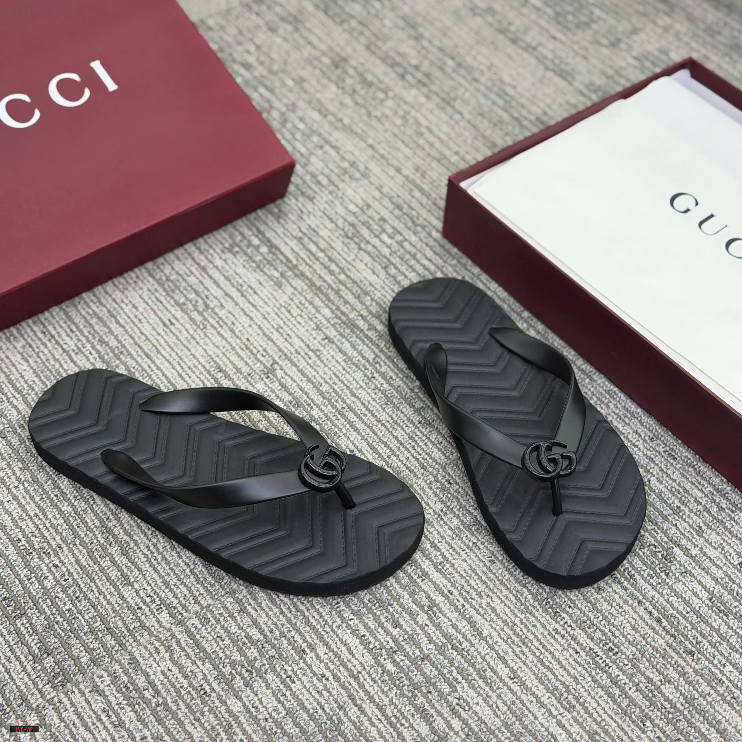 Dép tông kẹp xỏ ngón flip flop Gucci GC đế vân chiếu quai Đen Like Auth 38-43 LVQ