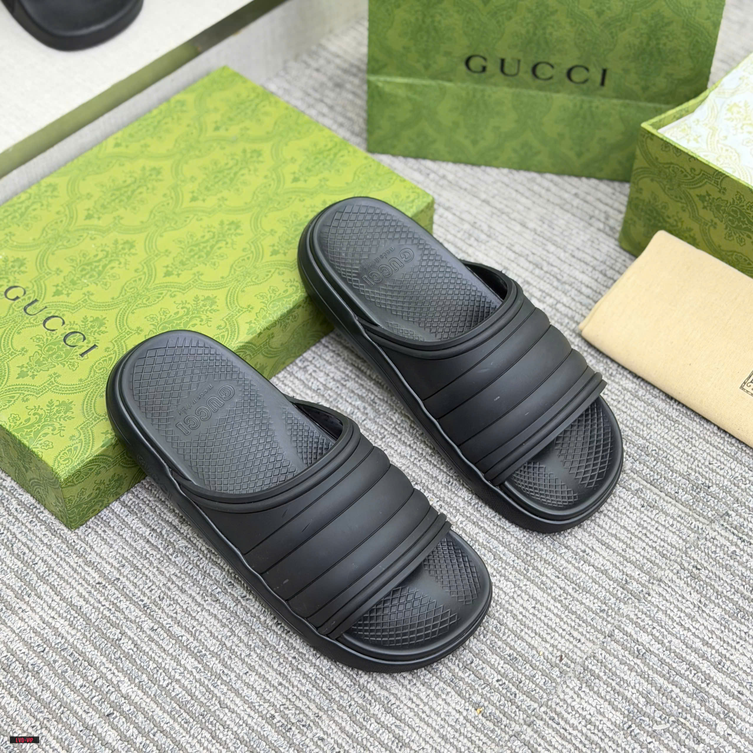 Dép lê Gucci GC bánh mỳ cắt sọc ngang đế cao Like Auth 38-43 LVQ