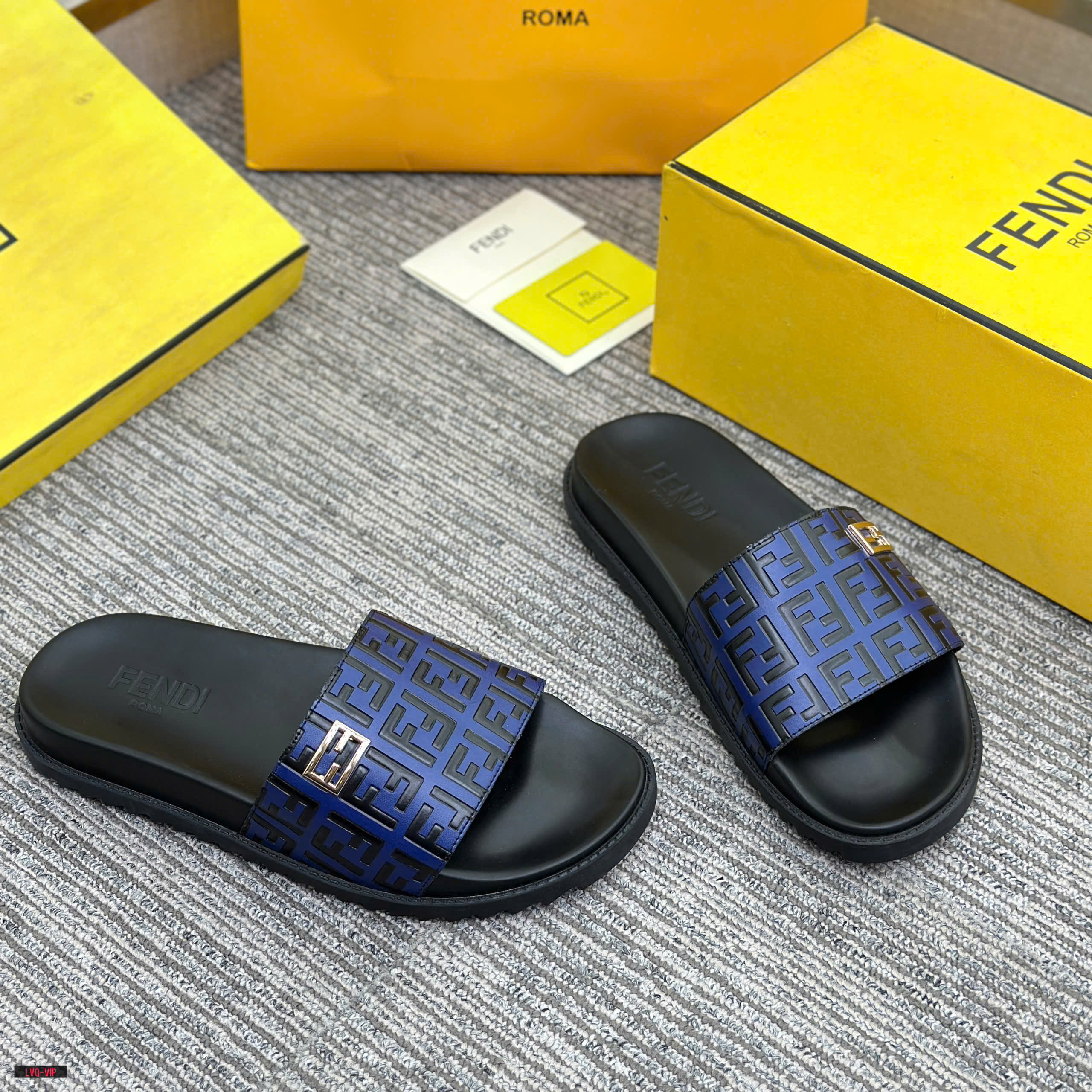Dép lê quai ngang Fendi logo full tag bạc Like Auth 38-43 LVQ