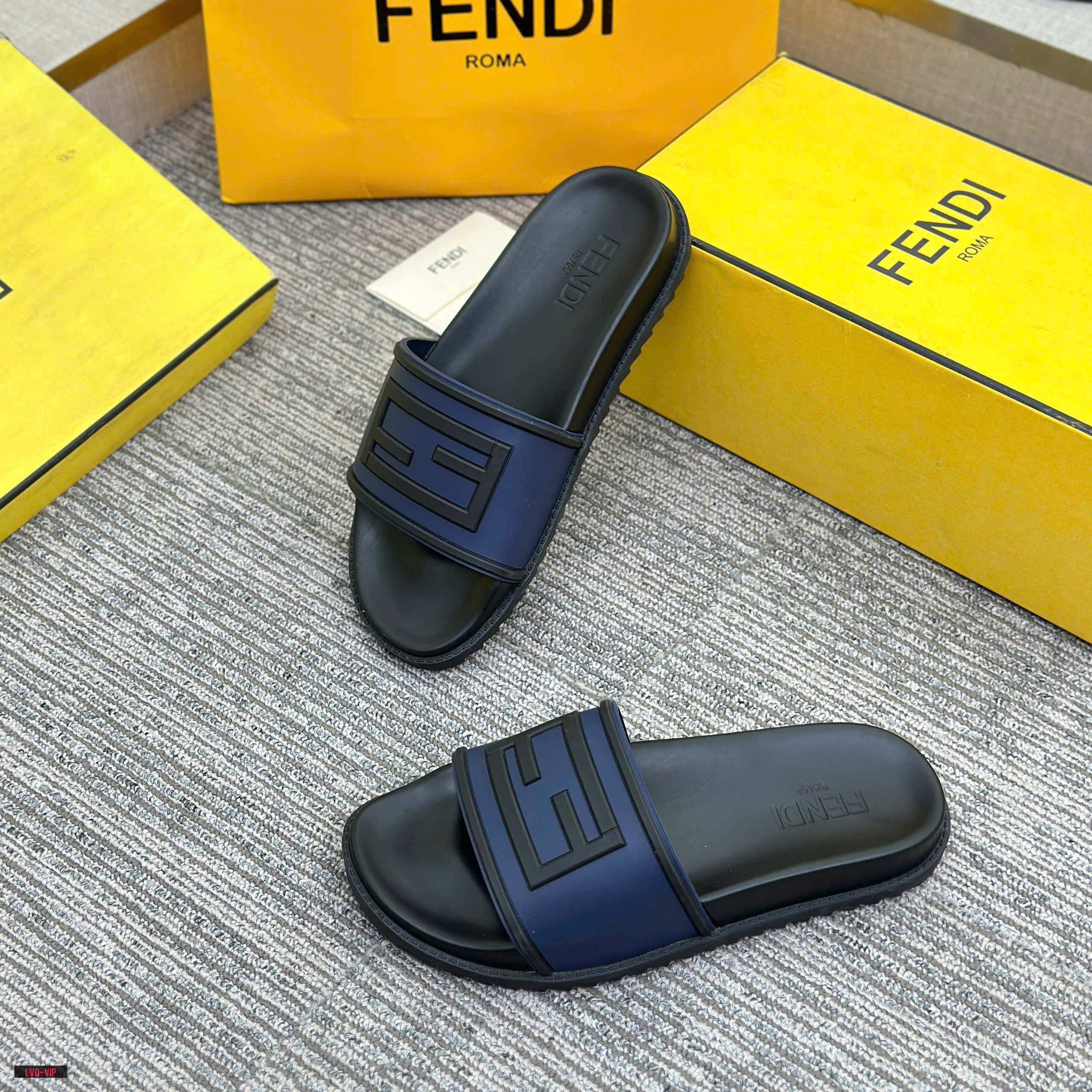 Dép lê quai ngang Fendi logo tag nổi cao su non Like Auth 38-43 LVQ
