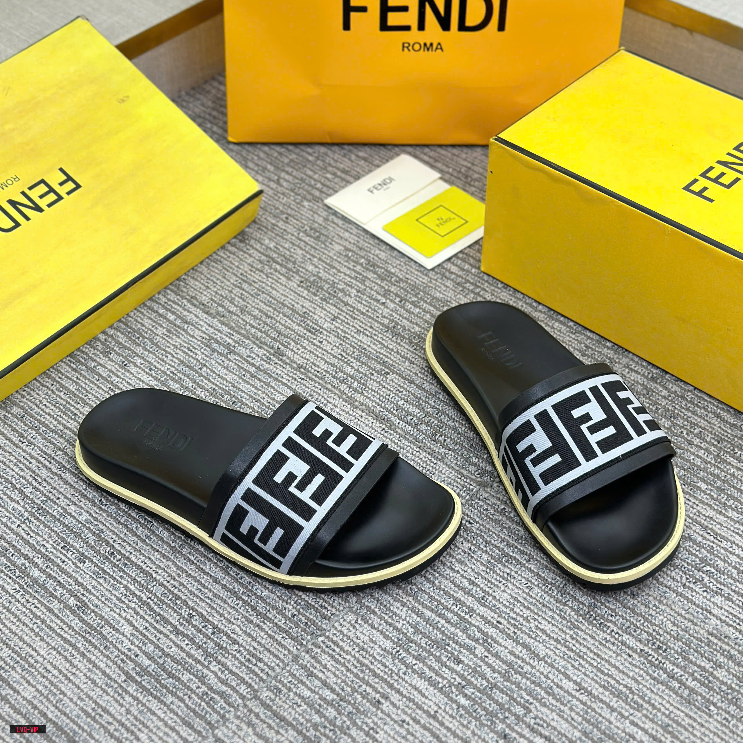 Dép lê quai ngang Fendi logo to kẻ ngang tag nổi cao su non Like Auth 38-43 LVQ