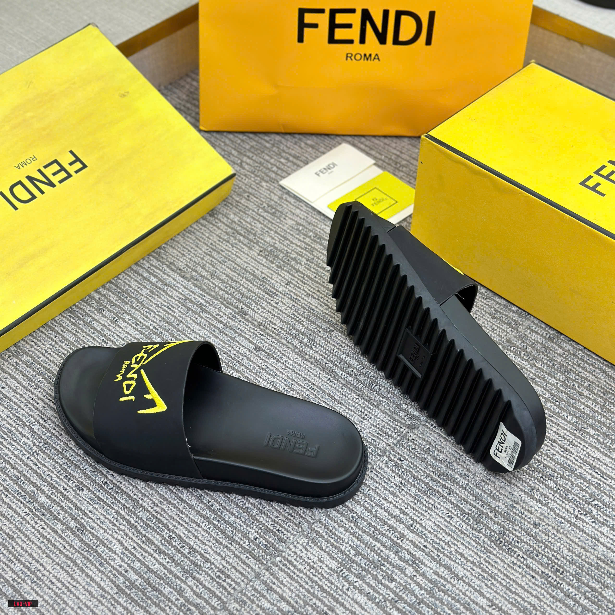 Dép lê quai ngang Fendi Roma logo thêu Like Auth 38-43 LVQ