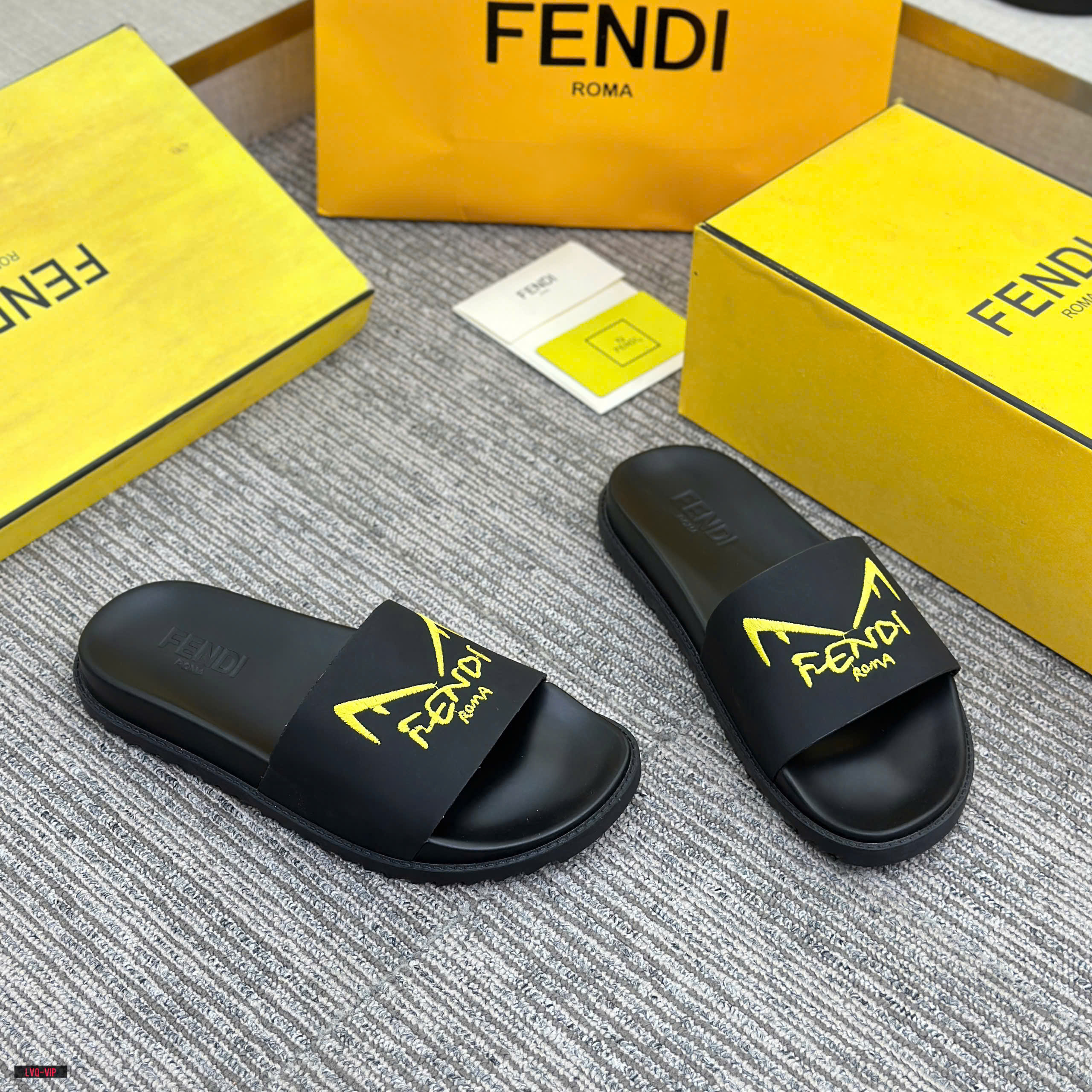 Dép lê quai ngang Fendi Roma logo thêu Like Auth 38-43 LVQ