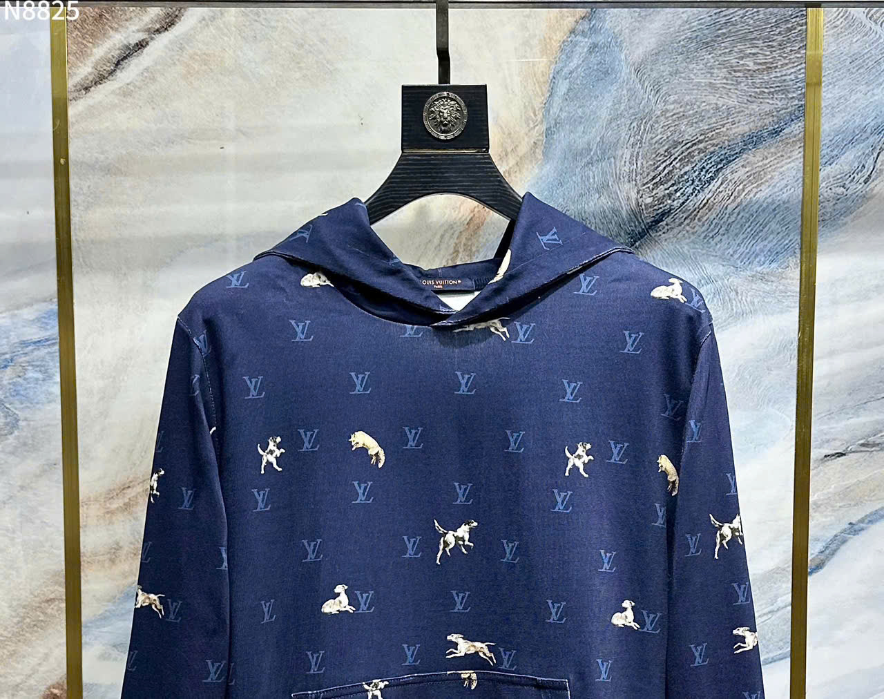 Áo hoodie nỉ Louis Vuitton Xanh than túi bụng họa tiết logo phối hình Cún Like Auth XS-L LK