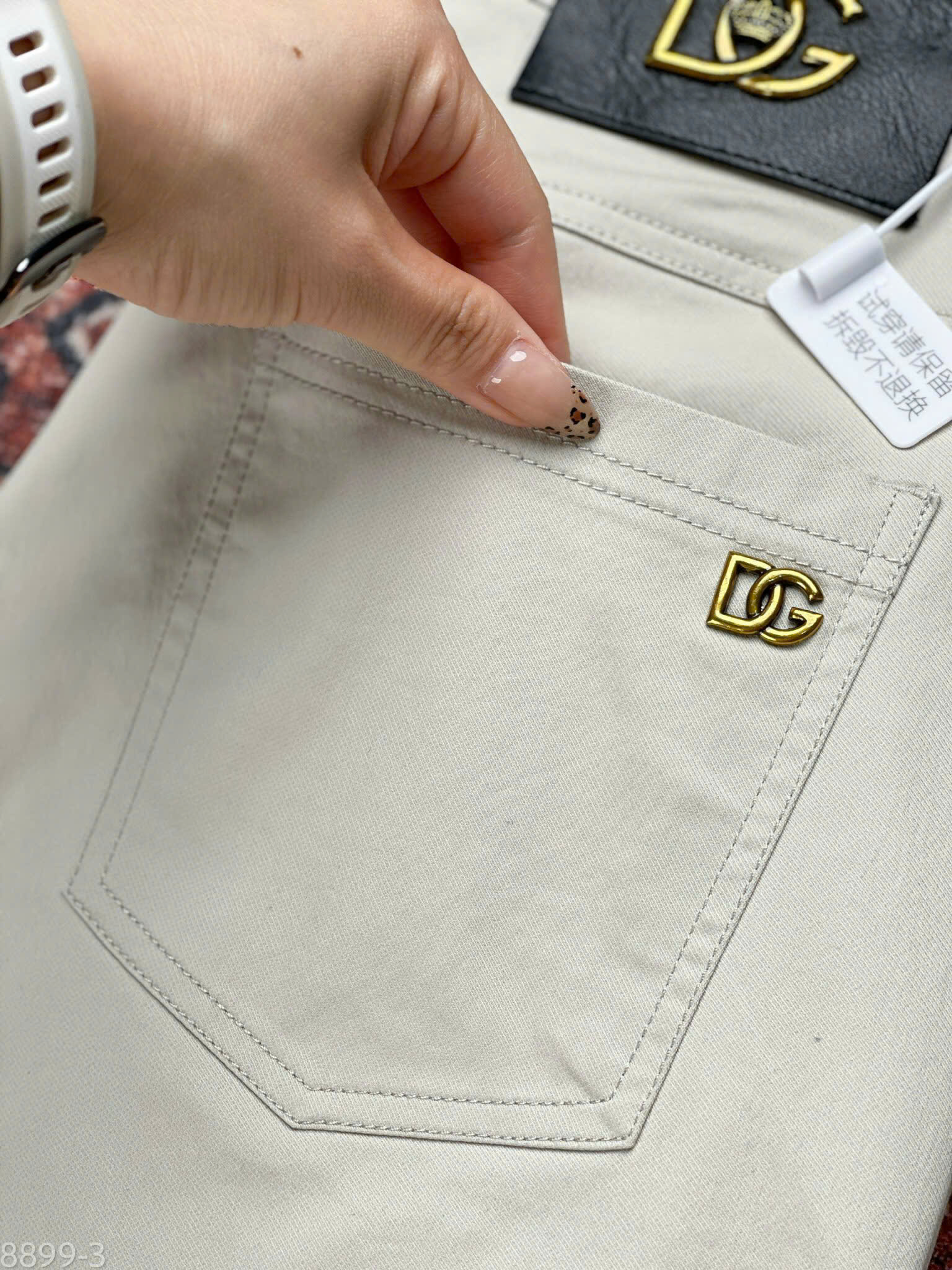 Quần kaki Dolce Gabbana DG Be logo tag vàng túi sau Like Auth 28-36 DDT