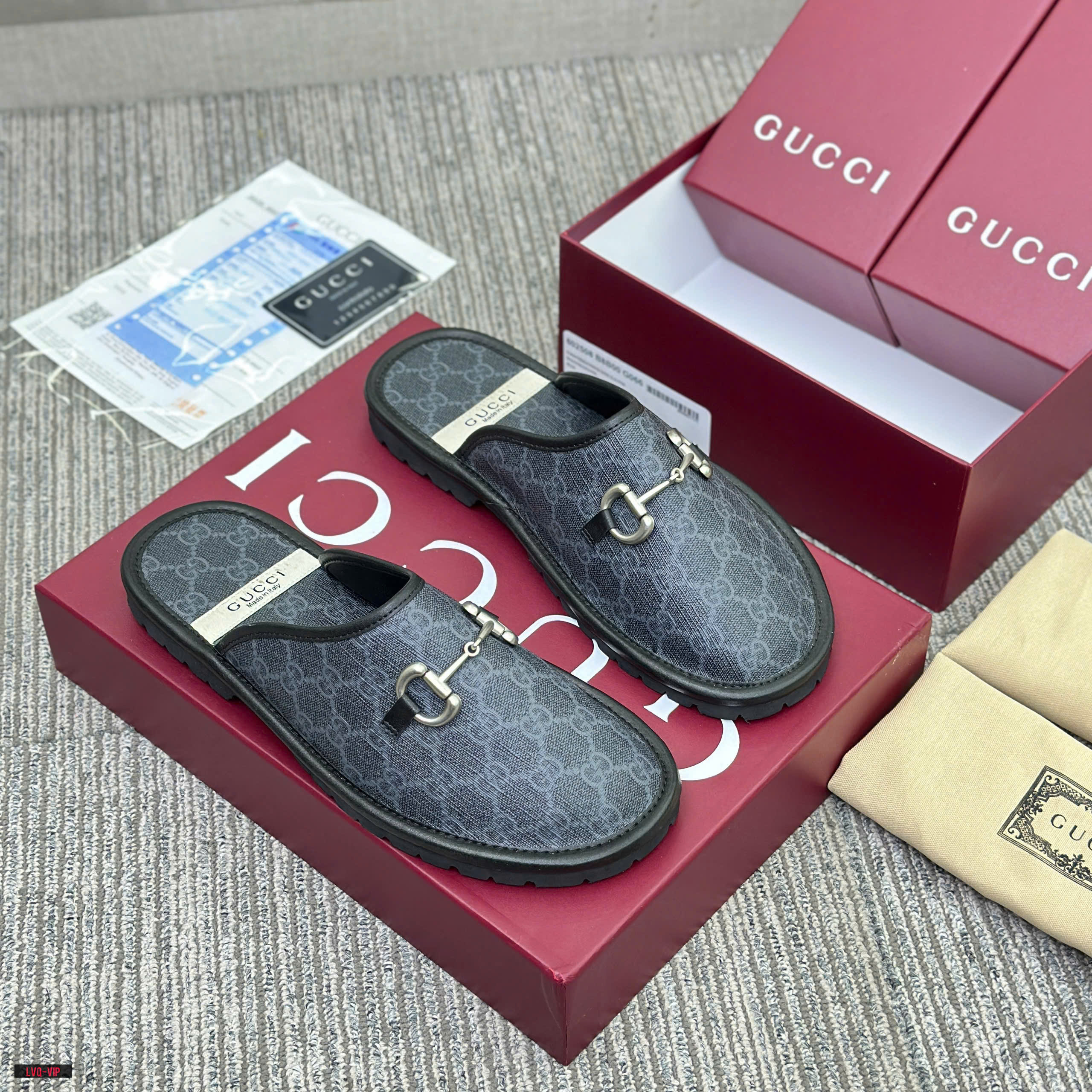 Dép sục bịt đầu Gucci GC monogram móc khóa bạc Like Auth 38-43 LVQ\xanh