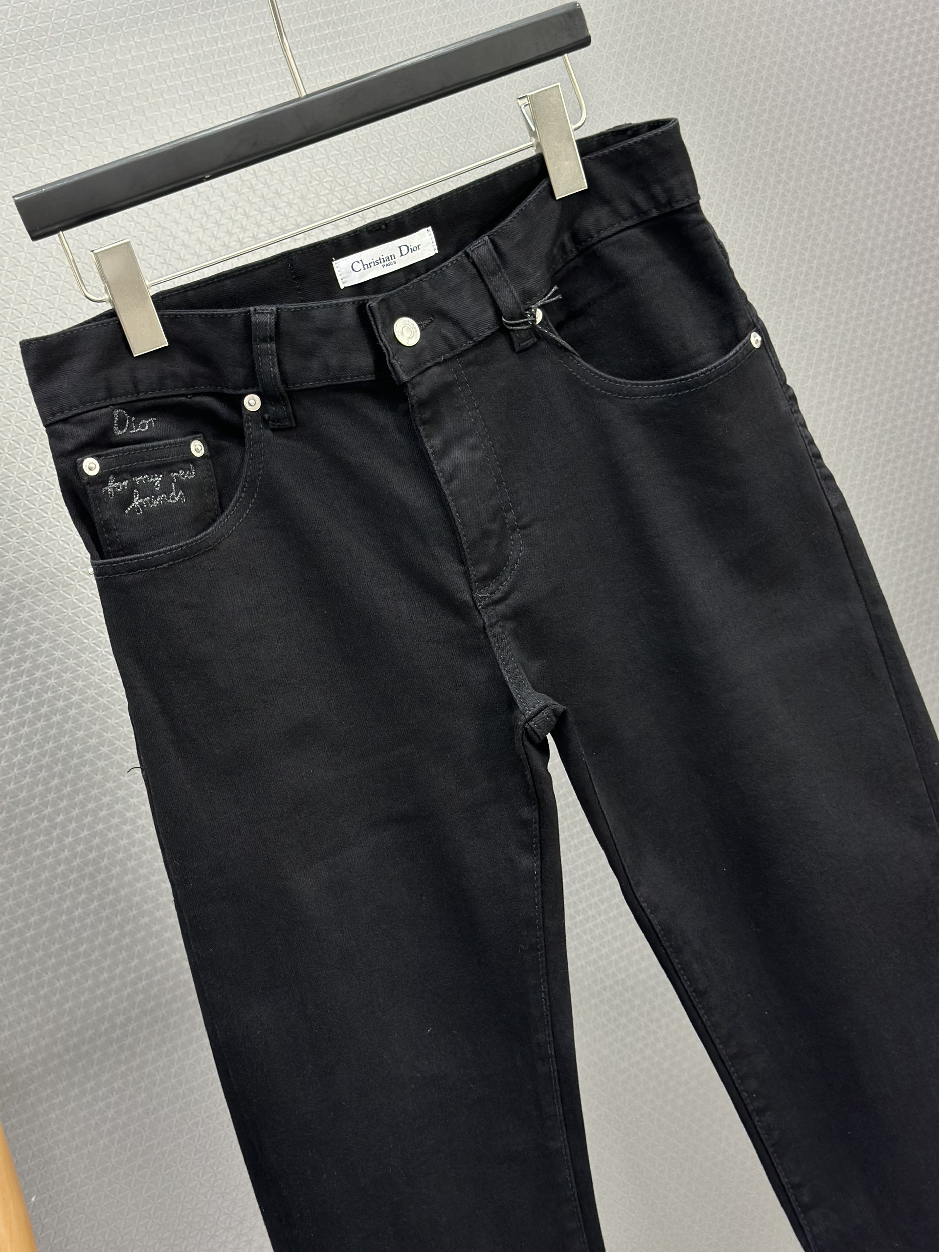 Quần Jean Dior CD 75135 Đen logo thêu cành hoa túi sau Like Auth 28-34 MK VTN