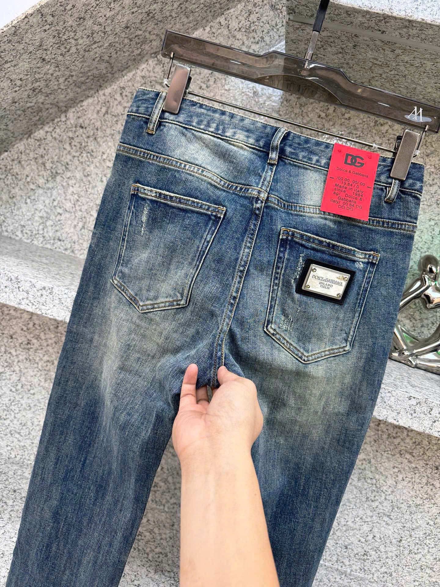 Quần Jean Xanh Dolce Gabbana DG tag bạc vuông túi sau Like Auth 29-34 MK