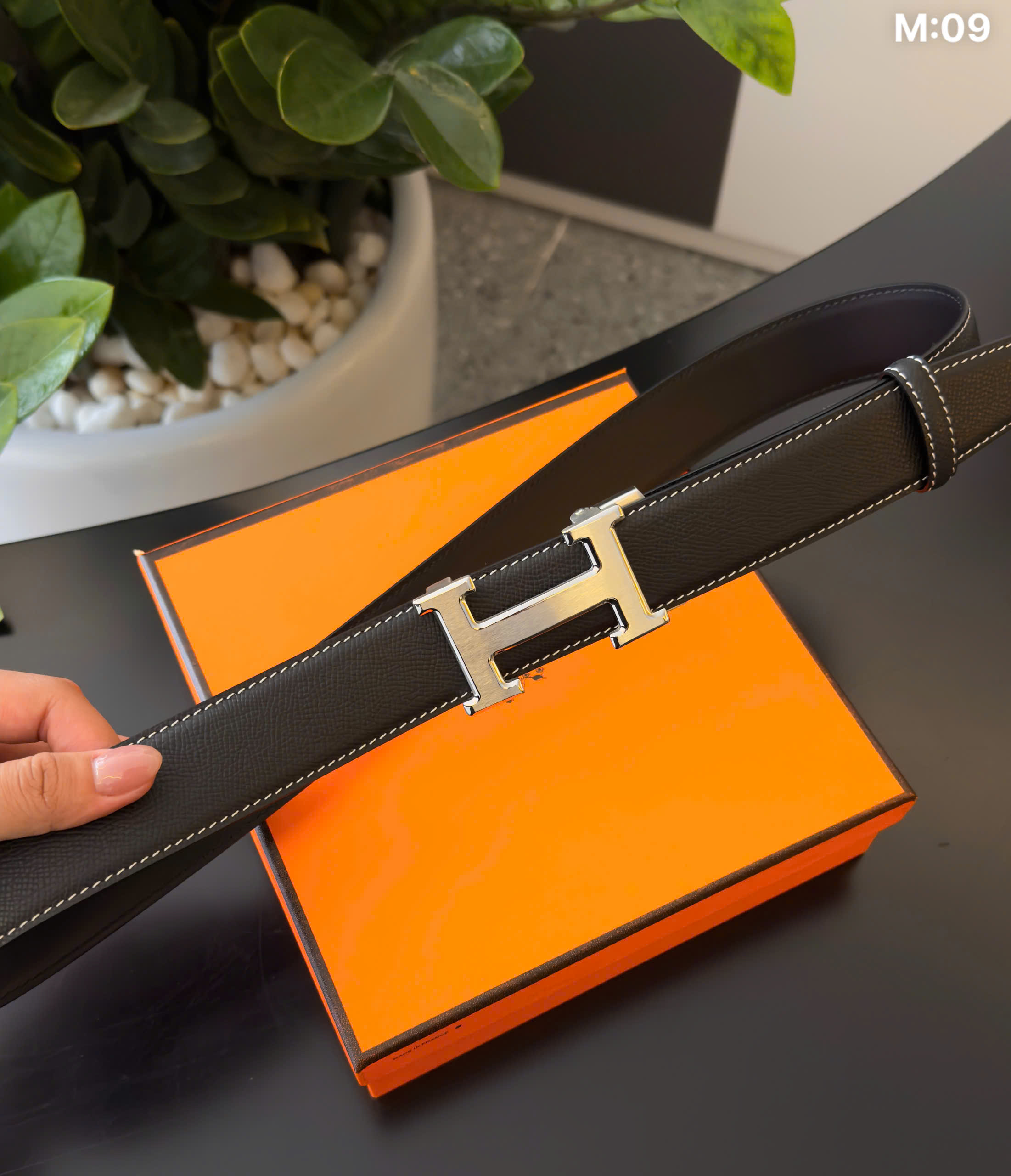 Thắt lưng dây nịt Hermes HM Đen logo mặt Vàng chữ H trơn Like Auth 85-110cm DDT