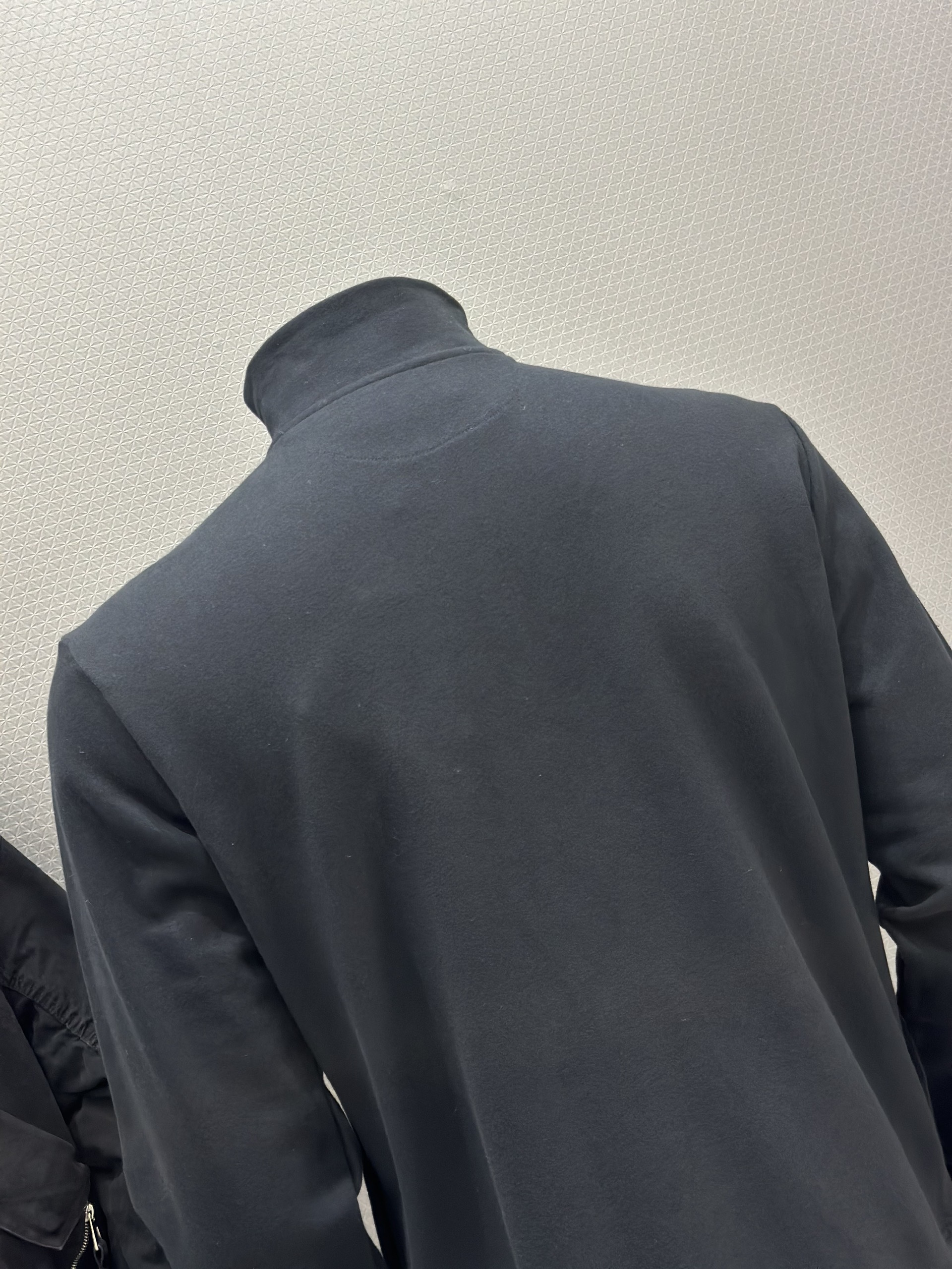 Áo polo nỉ dài tay cổ khóa Đen logo thêu ngực Like AUth S-L VTN