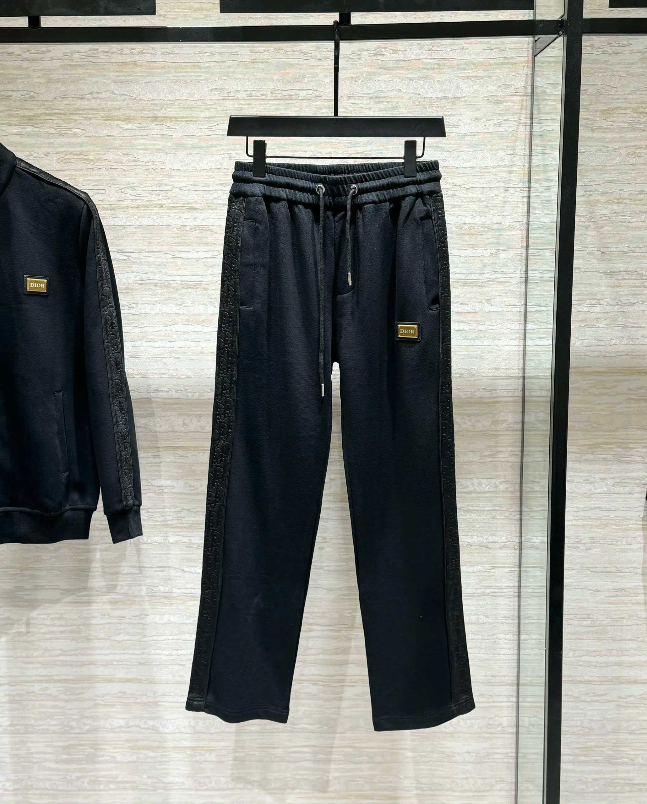 Set bộ nỉ Dior CD check viền vân nổi logo tag vuông ngực Like Auth M-3XL DDT