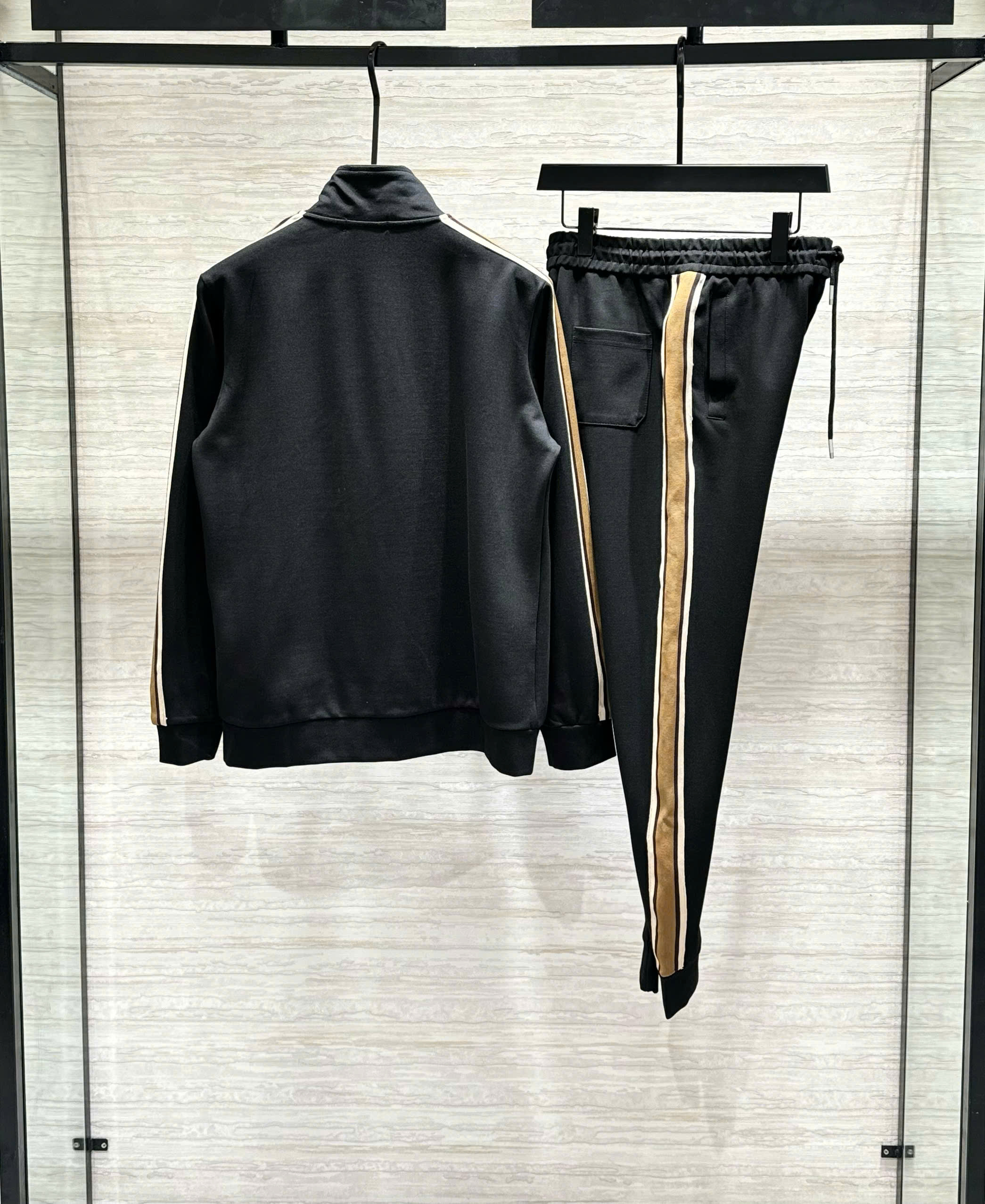 Set bộ nỉ Hermes HM Đen kẻ viền logo tag vuông ngực Like Auth M-XXL DDT