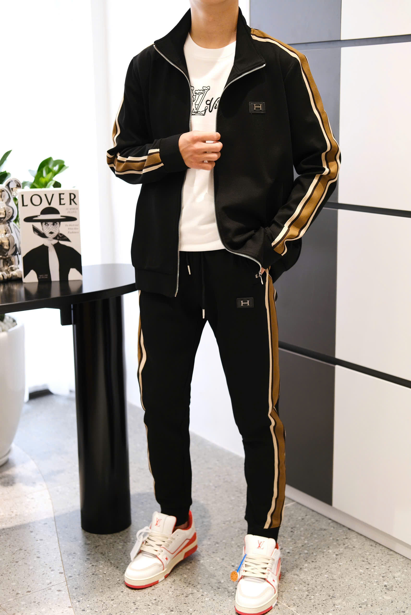 Set bộ nỉ Hermes HM Đen kẻ viền logo tag vuông ngực Like Auth M-XXL DDT