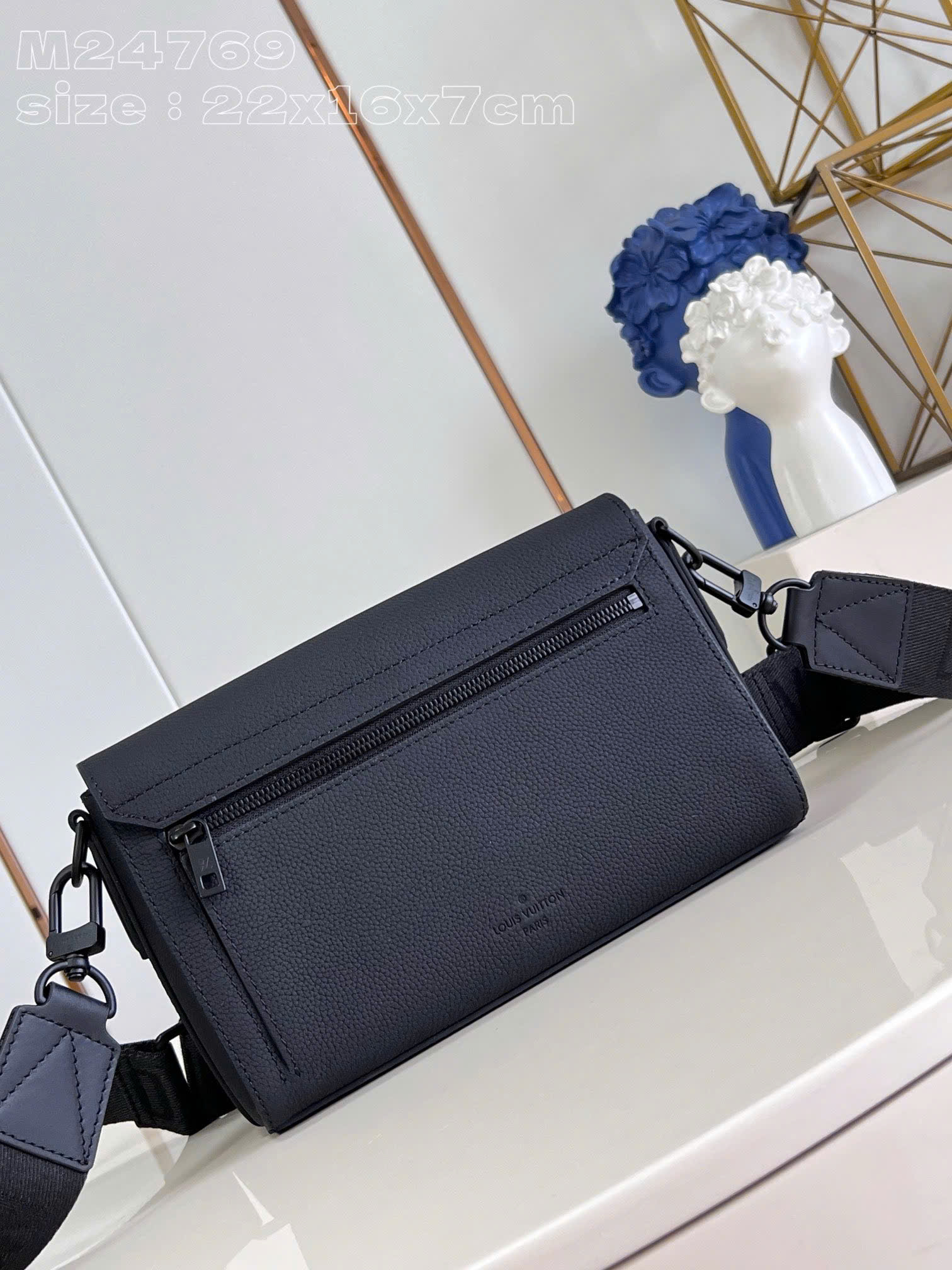 Túi đeo chéo Louis Vuitton LV Bag Takeoff Messenger PM 1-1 on web 22x17x7 PLD