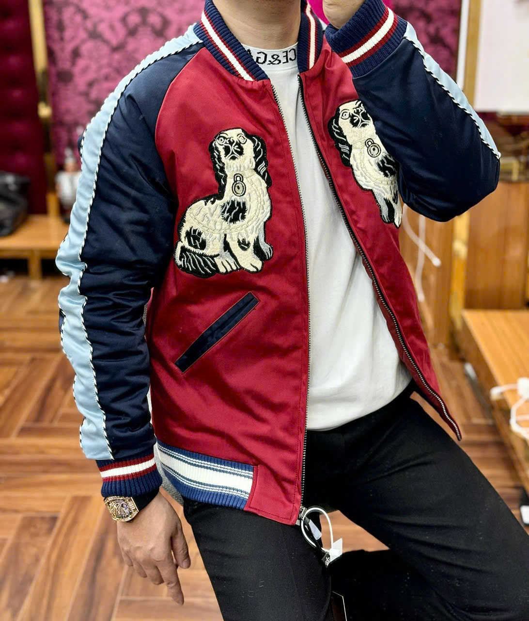 Áo khoác bomber Gucci GC Đỏ phối tay Đen Xám họa tiết 2 chú cún Like Auth 44-50 LK