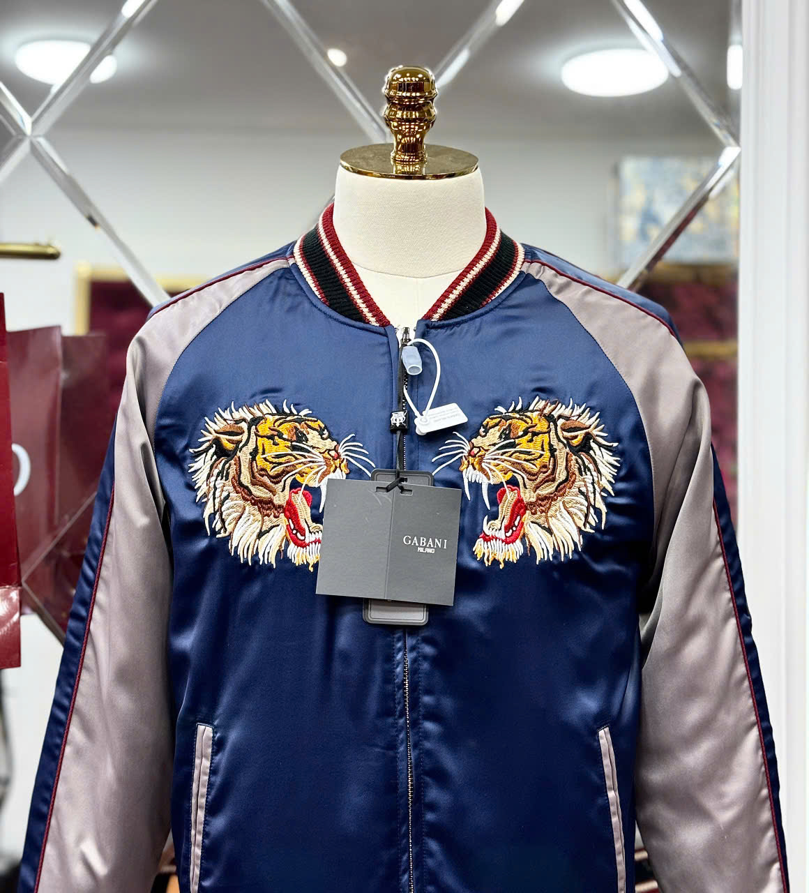 Áo khoác Gucci GC Xanh than phối tay Xám họa tiết thêu song hổ Like Auth 44-50 LK