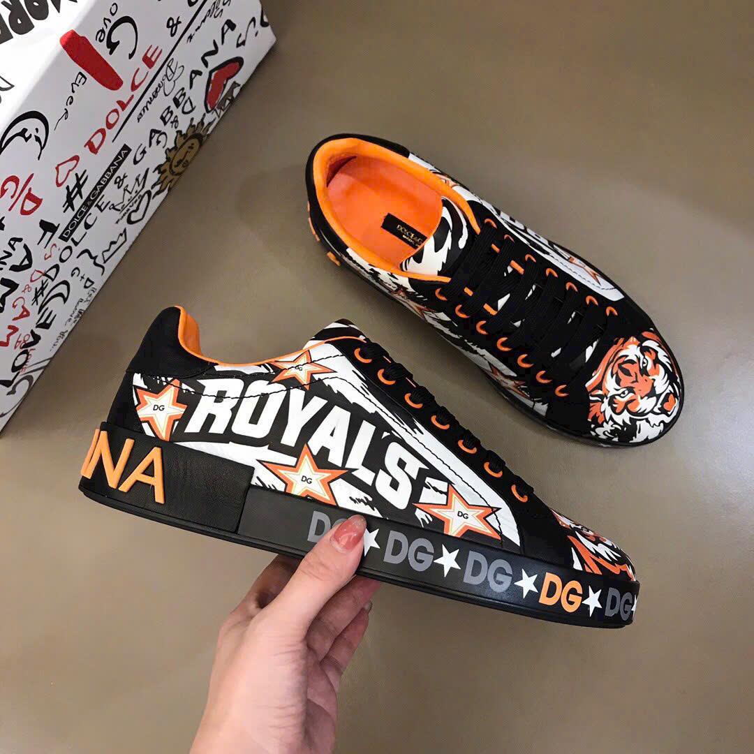 Giày sneaker Dolce Gabbana DG họa tiết Royals and Queen Like Auth 38-43 MK