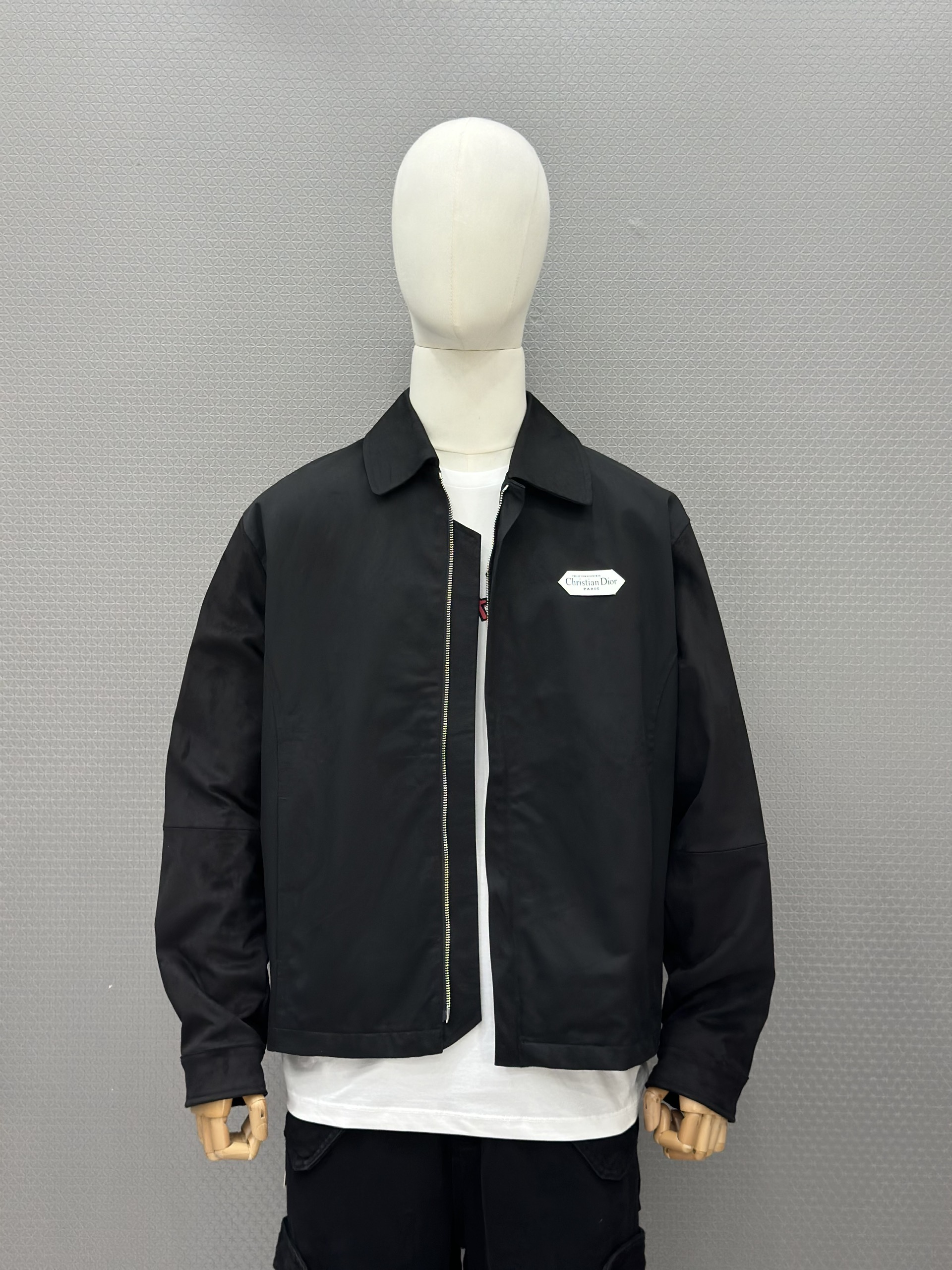 Áo khoác Dior CD Đen cỏ bẻ tag ngực Trắng Like Auth 46-48 VTN