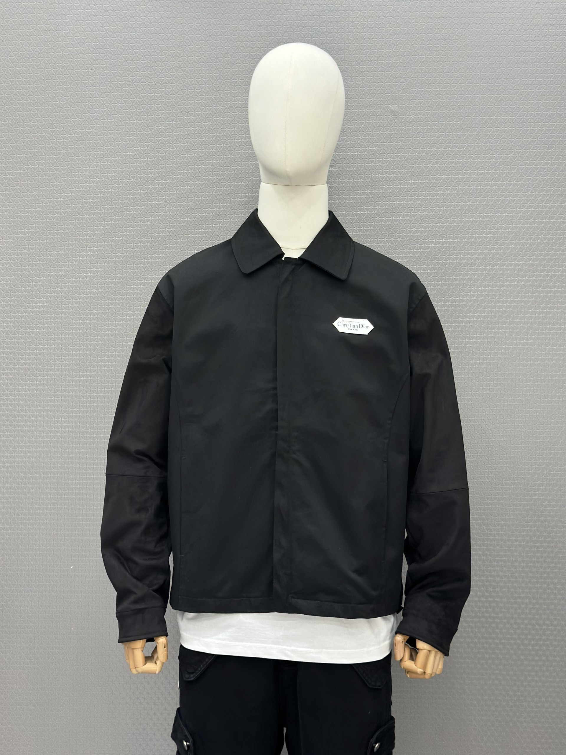 Áo khoác Dior CD Đen cỏ bẻ tag ngực Trắng Like Auth 46-48 VTN