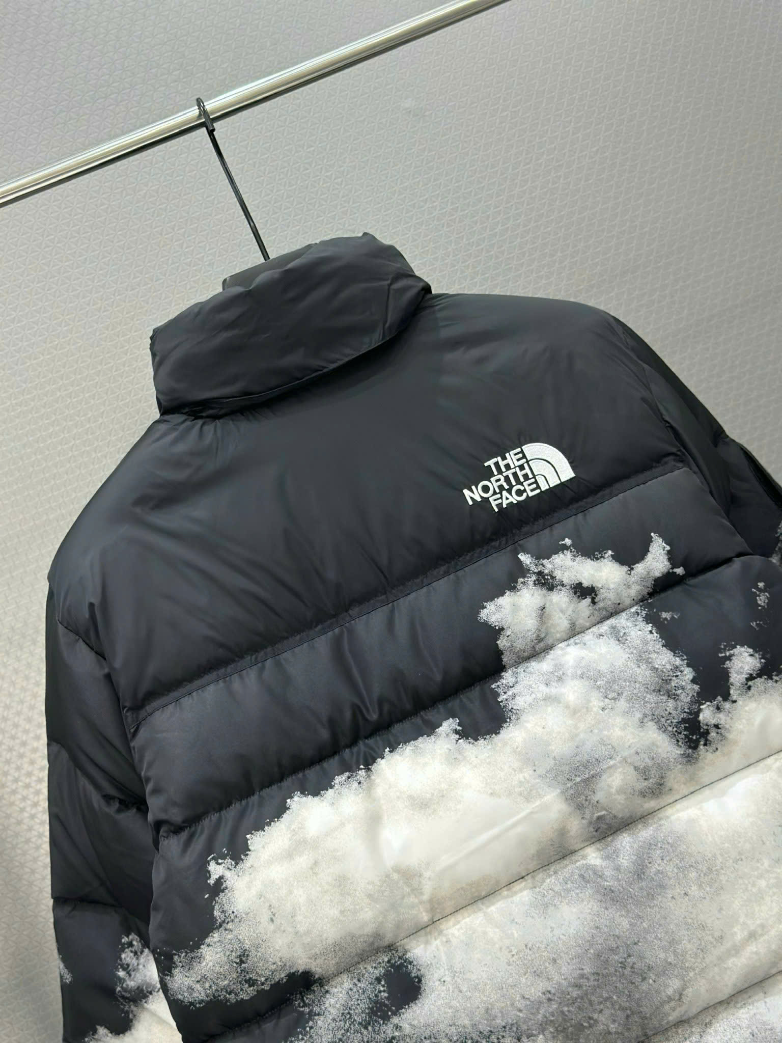 Áo khoác phao The North Face Ðen loang Mây Trắng Like Auth 1-1 on web M-XXL VTN