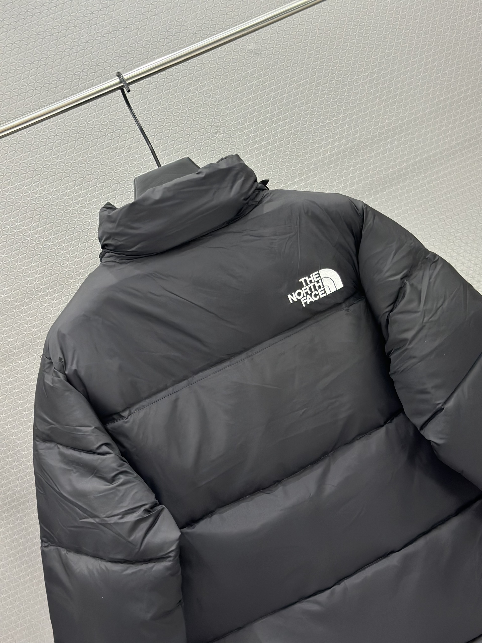 Áo khoác phao The North Face Ðen mũ khóa Like Auth XS-L VTN