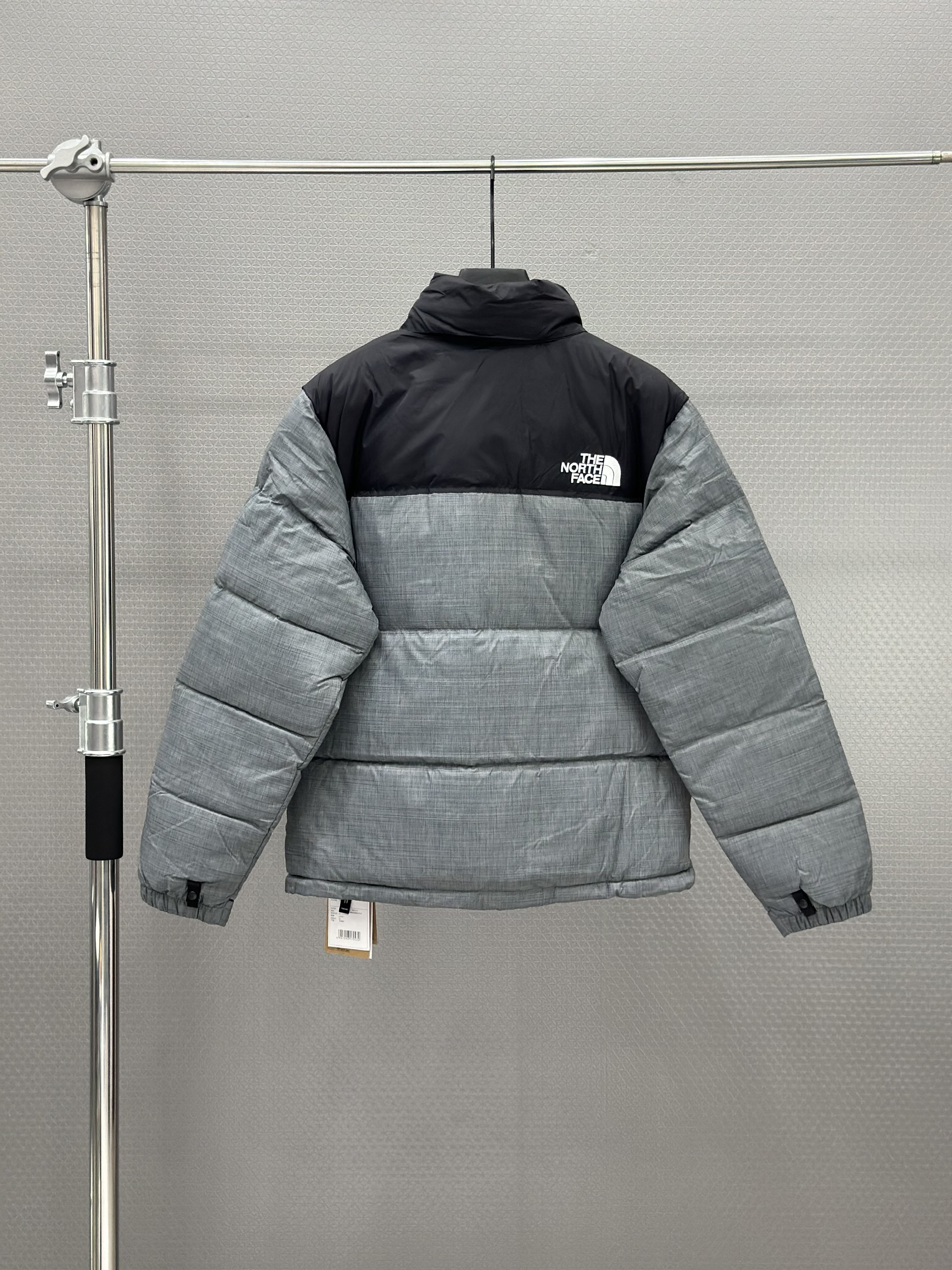 Áo khoác phao The North Face Xám phối Ðen mũ khóa Like Auth XS-L VTN