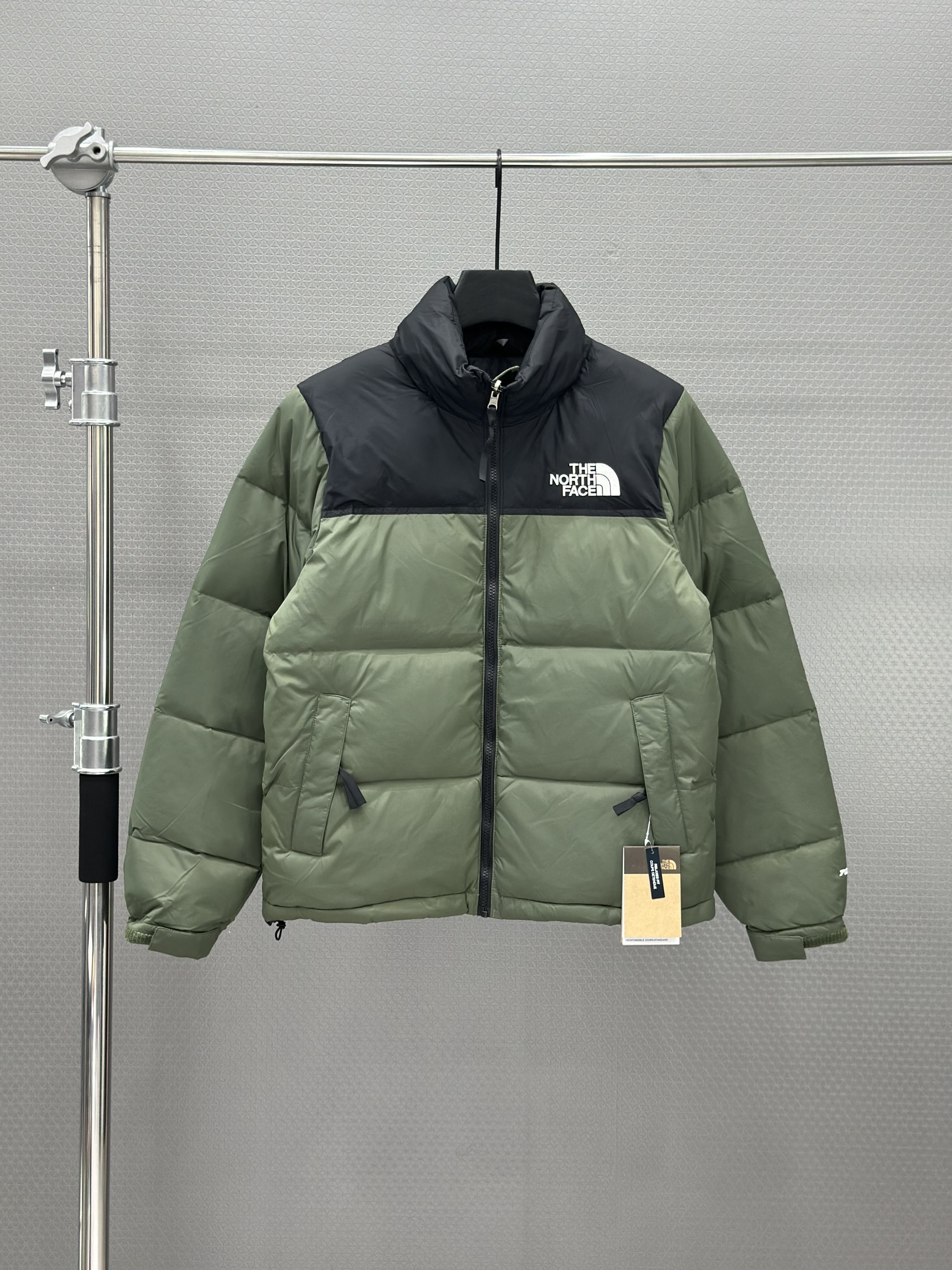 Áo khoác phao The North Face Xanh Rêu phối Ðen mũ khóa Like Auth XS-L VTN