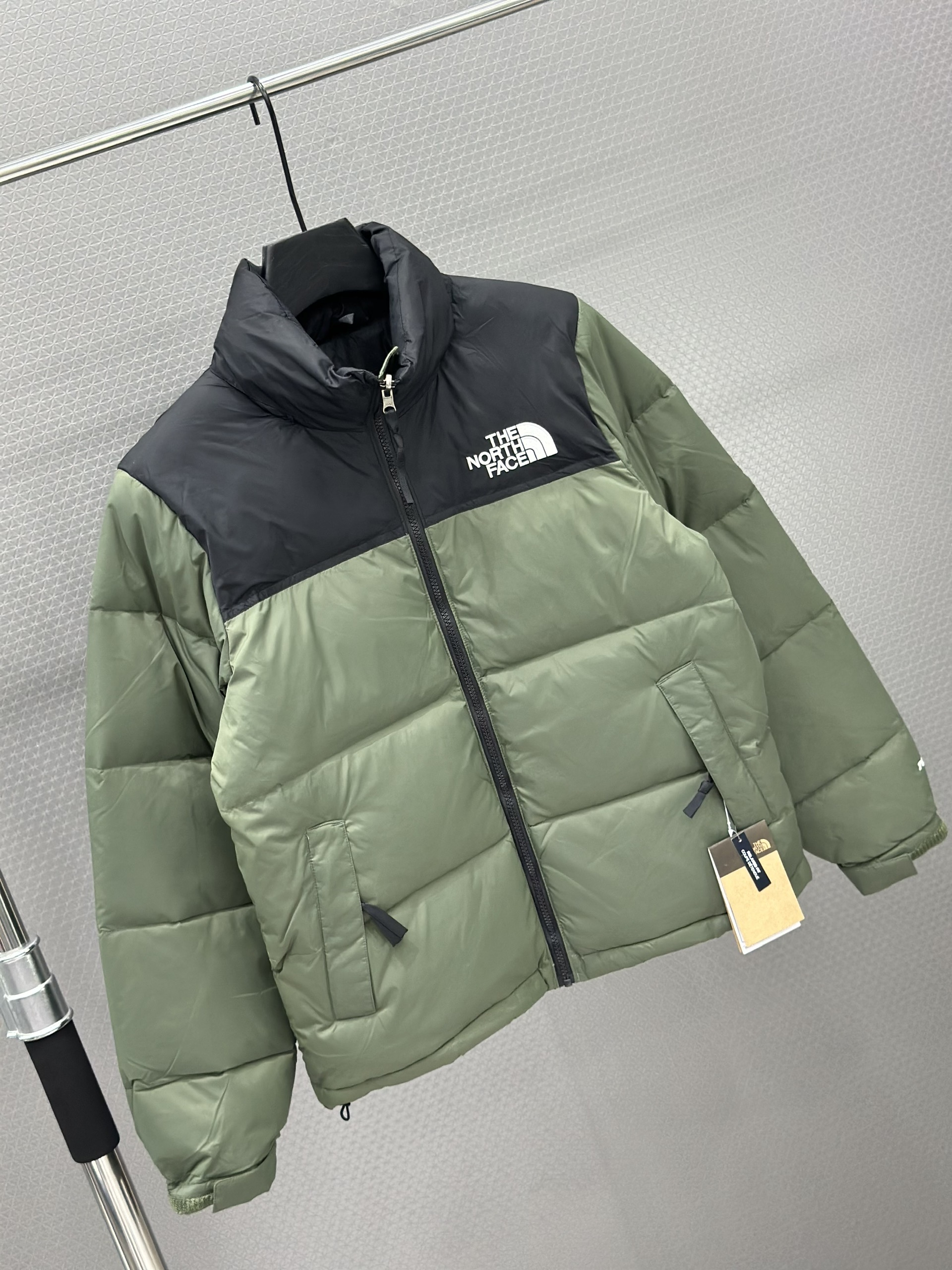 Áo khoác phao The North Face Xanh Rêu phối Ðen mũ khóa Like Auth XS-L VTN