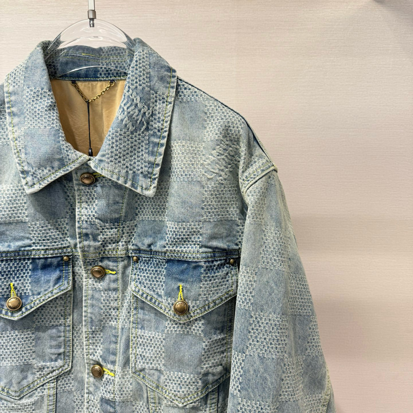 Áo khoác Jean bò Louis Vuitton LV 1151 Xanh Nhạt vân caro full 1-1 on web 46-50 VTN