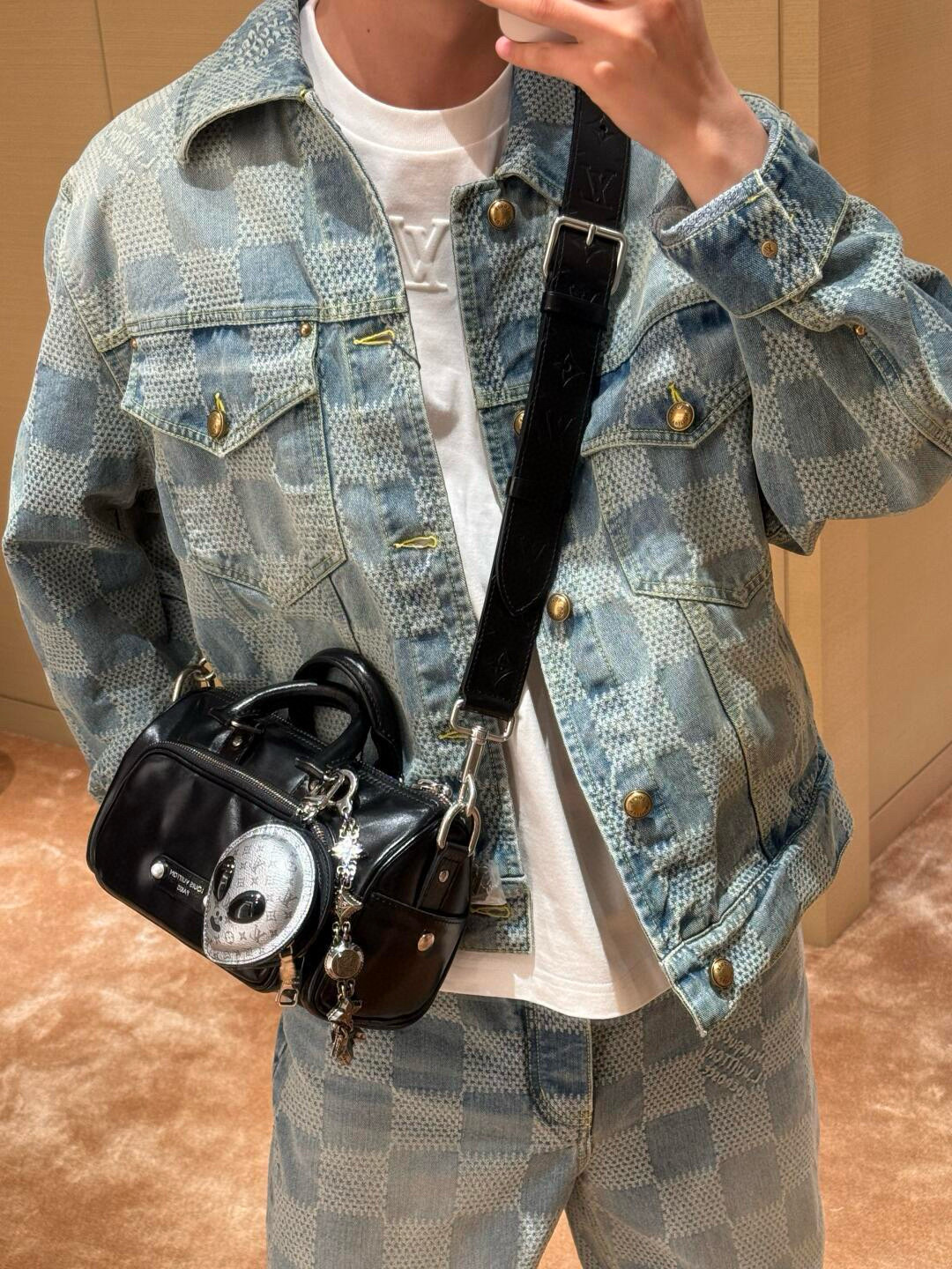 Áo khoác Jean bò Louis Vuitton LV 1151 Xanh Nhạt vân caro full 1-1 on web 46-50 VTN