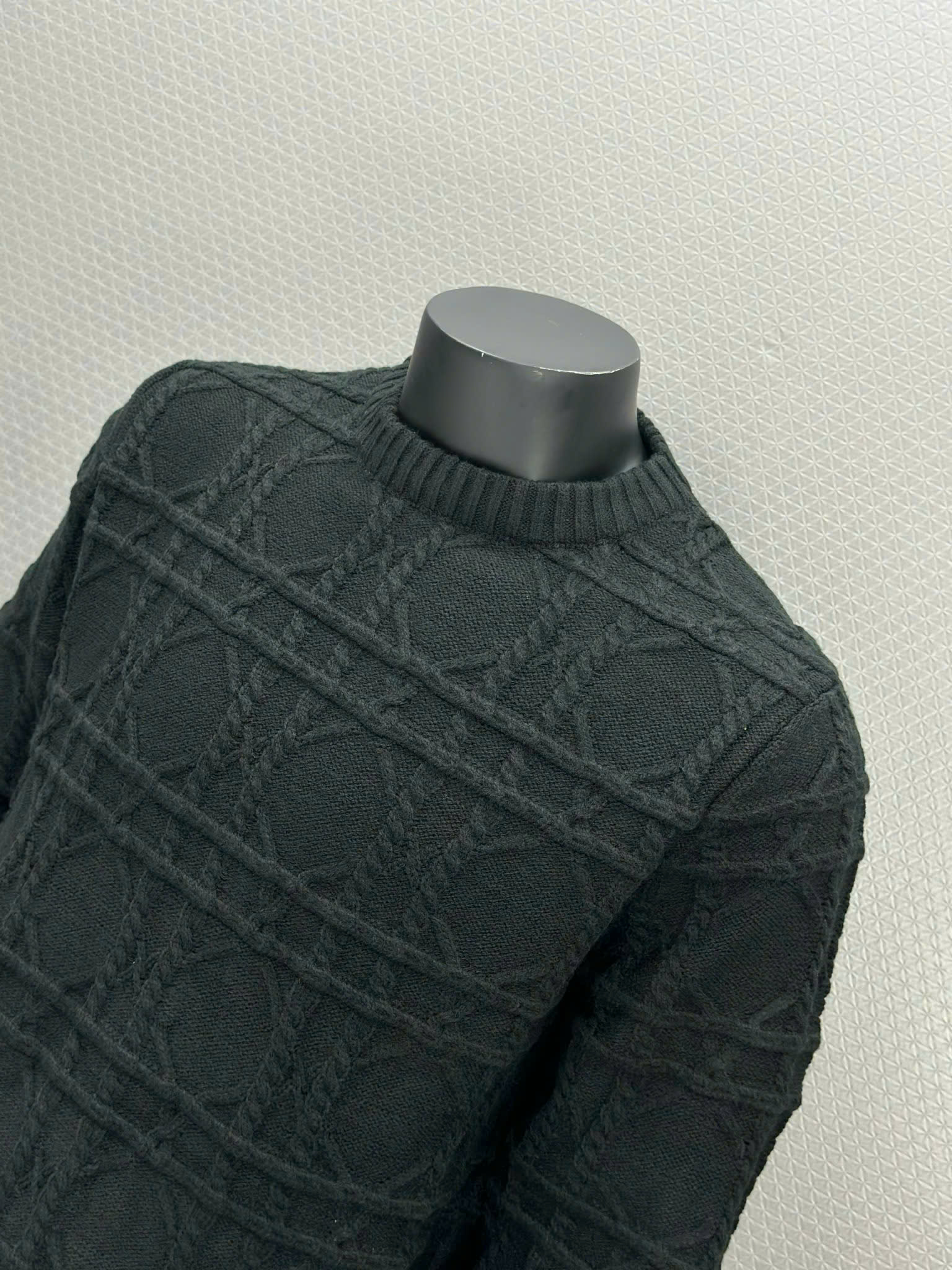 Áo sweater len Dior CD Đen vân gân nổi Like Auth XS-L VTN