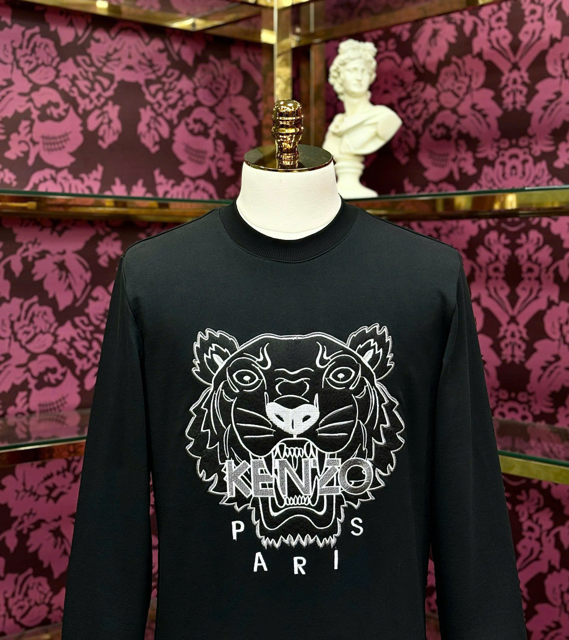 Áo sweater nỉ Kenzo Đen thêu mặt Hổ Like Auth 44-50 MK