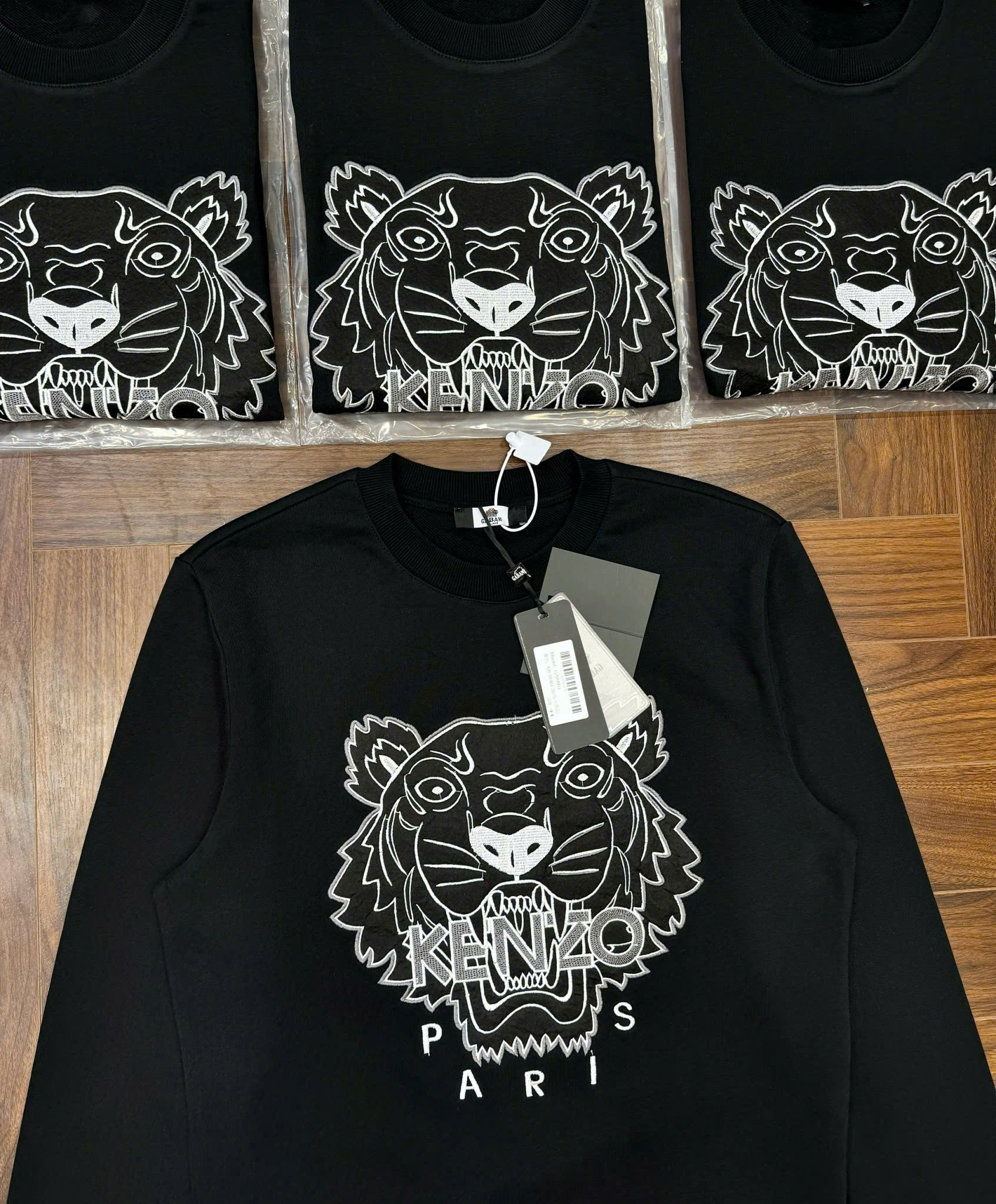 Áo sweater nỉ Kenzo Đen thêu mặt Hổ Like Auth 44-50 MK