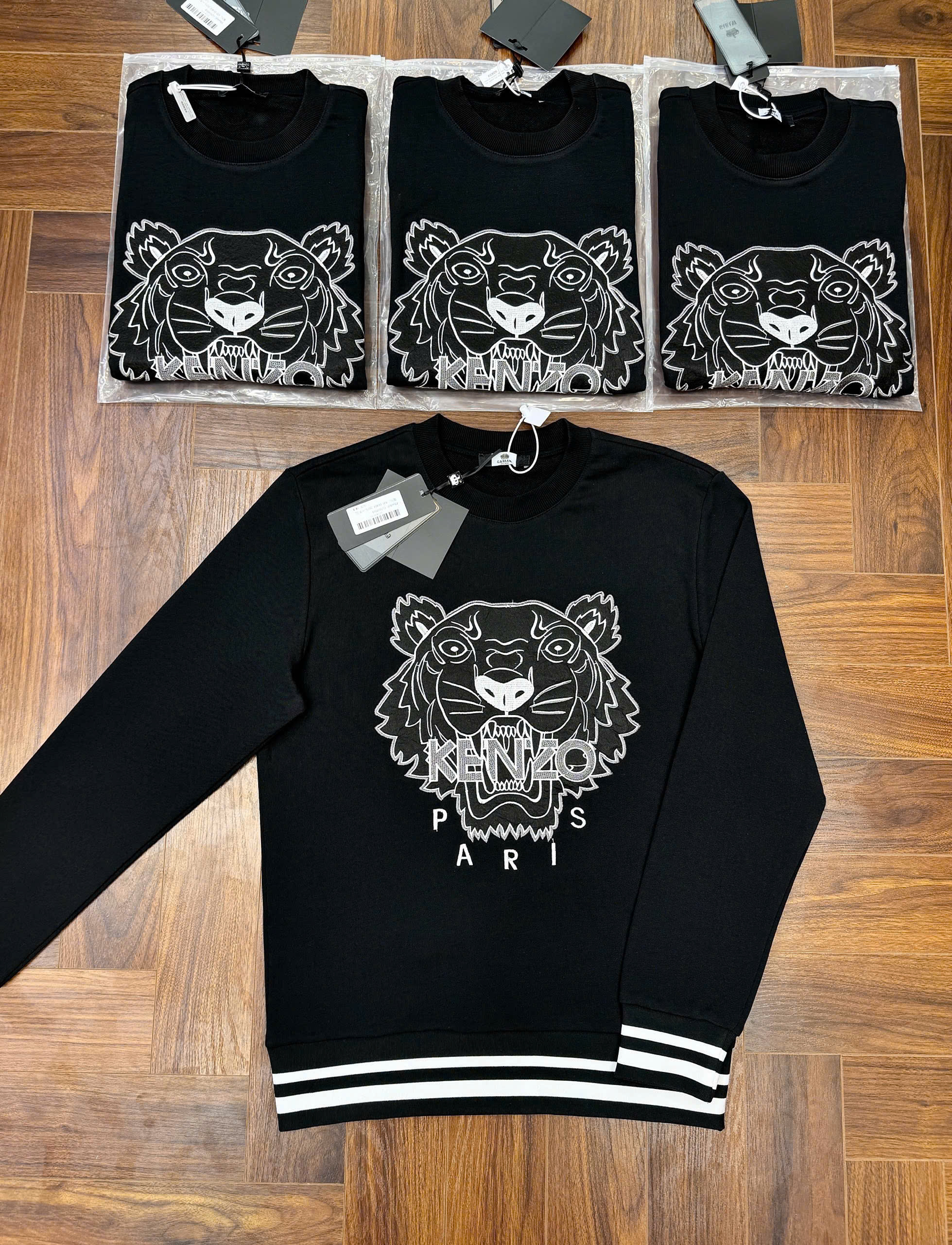 Áo sweater nỉ Kenzo Đen thêu mặt Hổ Like Auth 44-50 MK