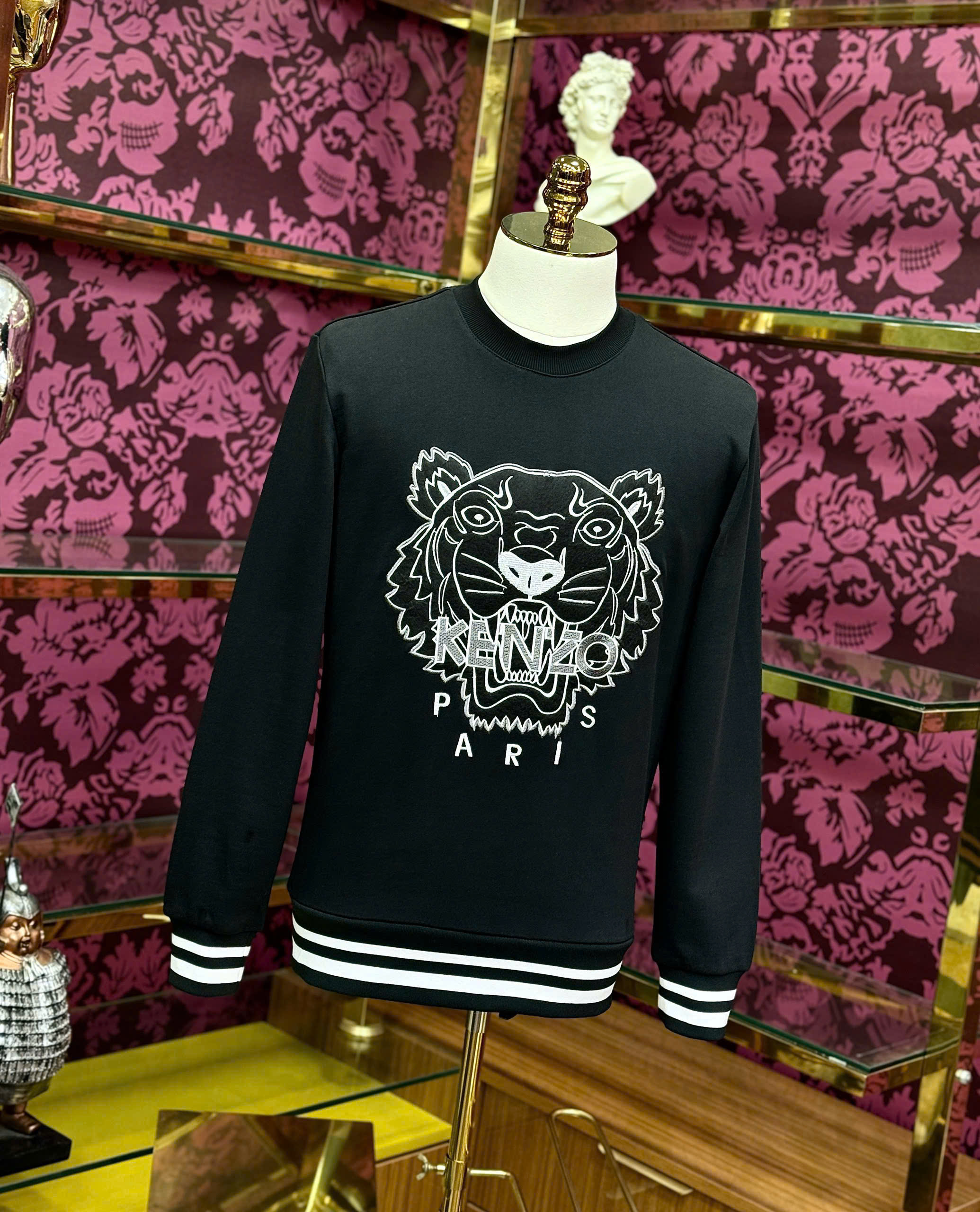 Áo sweater nỉ Kenzo Đen thêu mặt Hổ Like Auth 44-50 MK