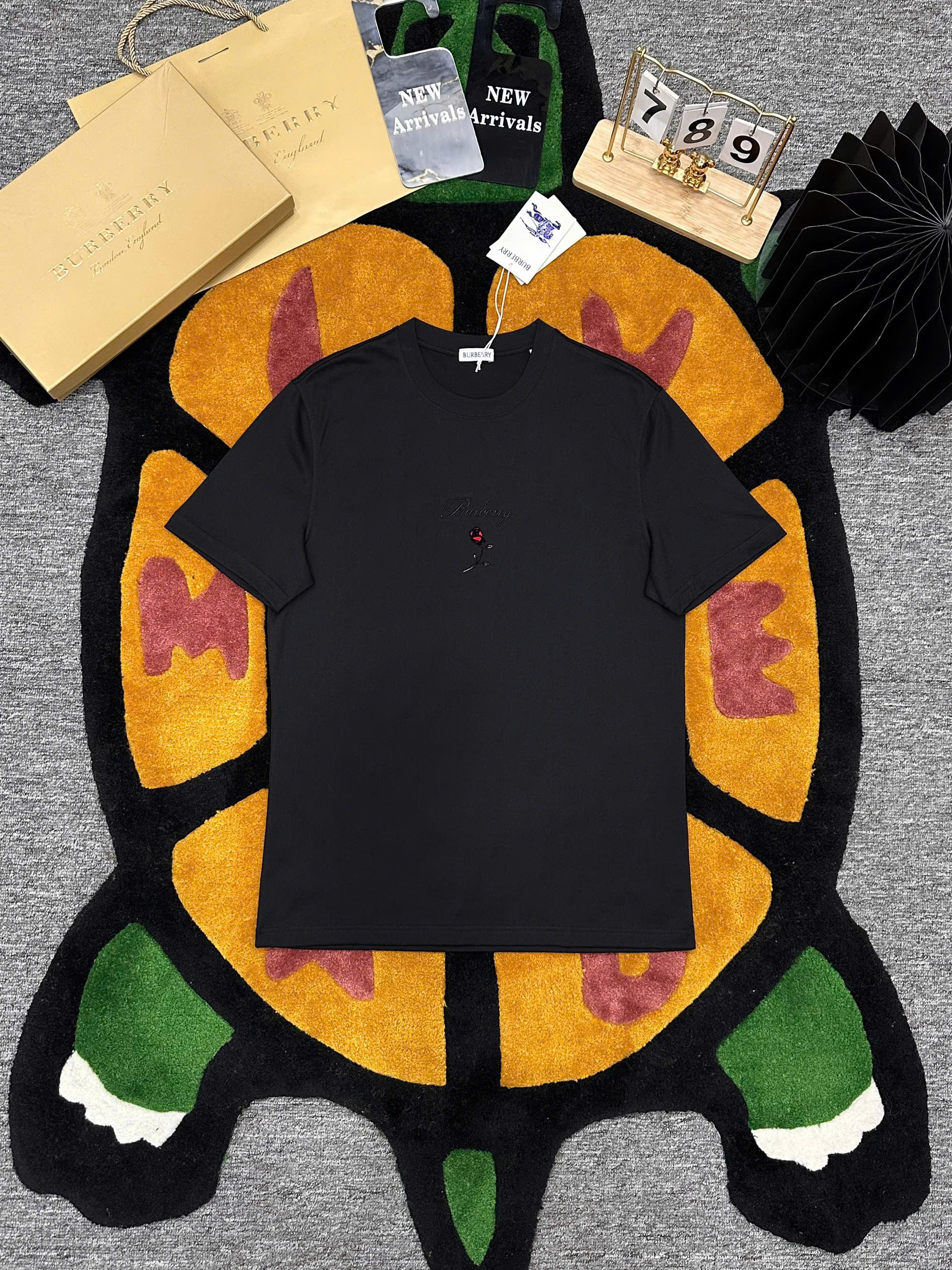 Áo phông T-shirt Burberry BBR logo chữ hoa hồng thêu ngực Like Auth on web MK