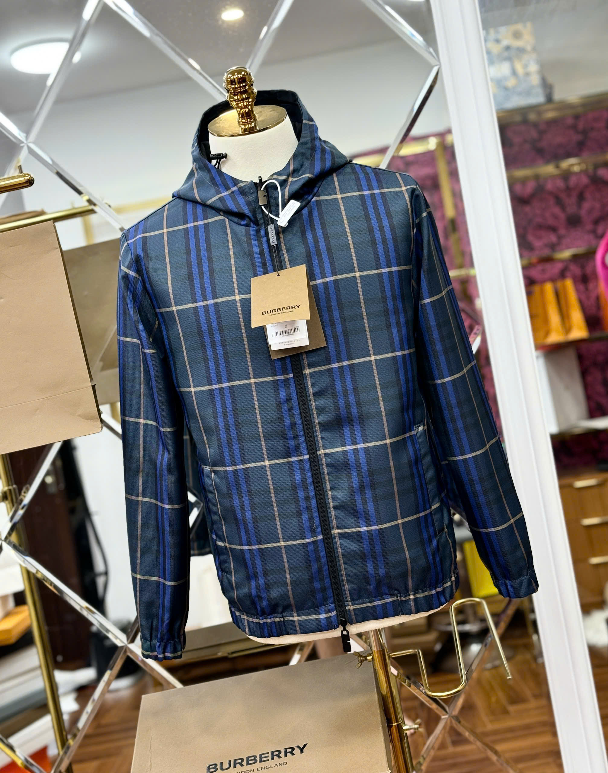 Áo khoác mũ Jacket 2 mặt Burberry kẻ sọc Like Auth 44-50 CD