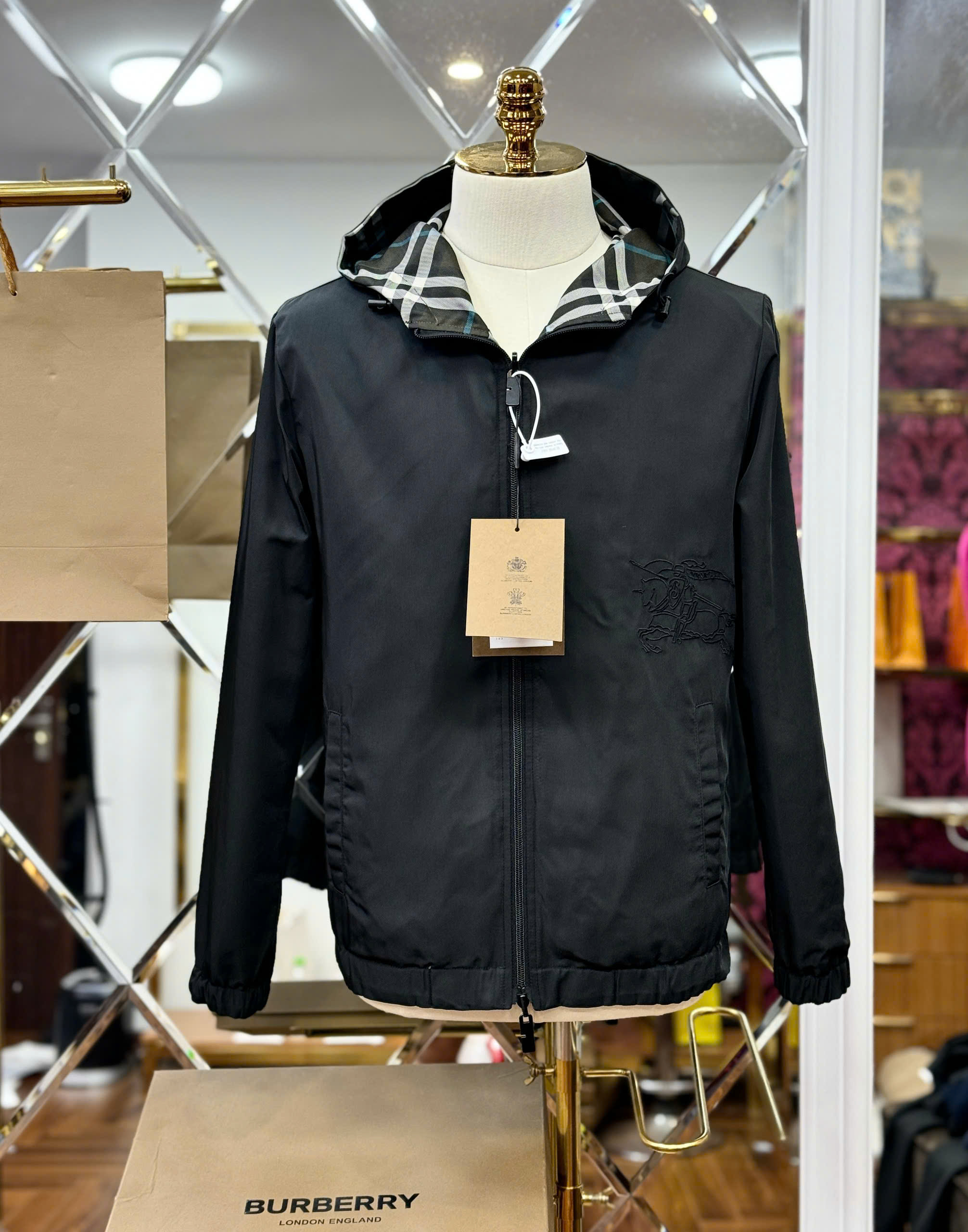 Áo khoác mũ Jacket 2 mặt Burberry kẻ sọc Like Auth 44-50 CD