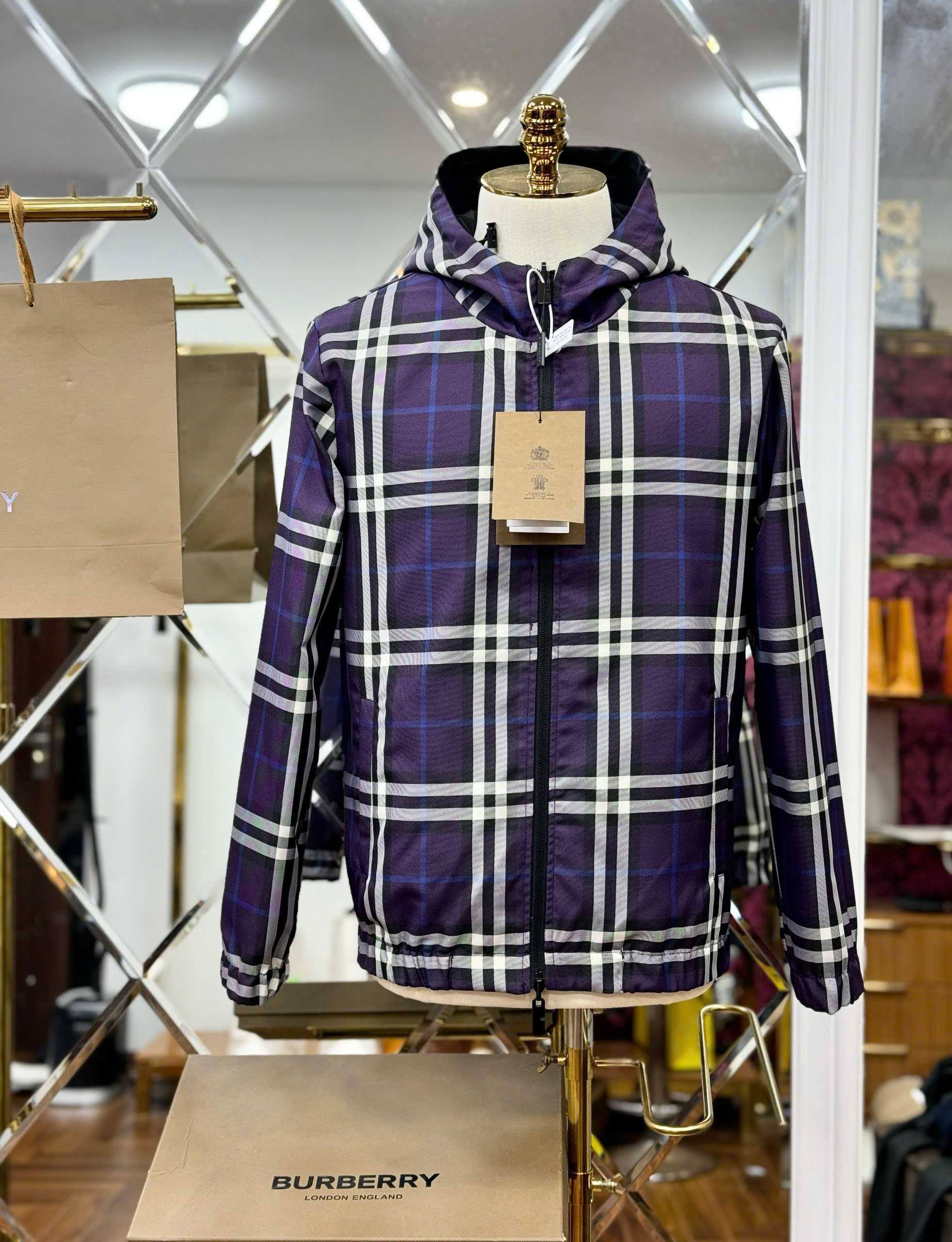 Áo khoác mũ Jacket 2 mặt Burberry kẻ sọc Like Auth 44-50 CD