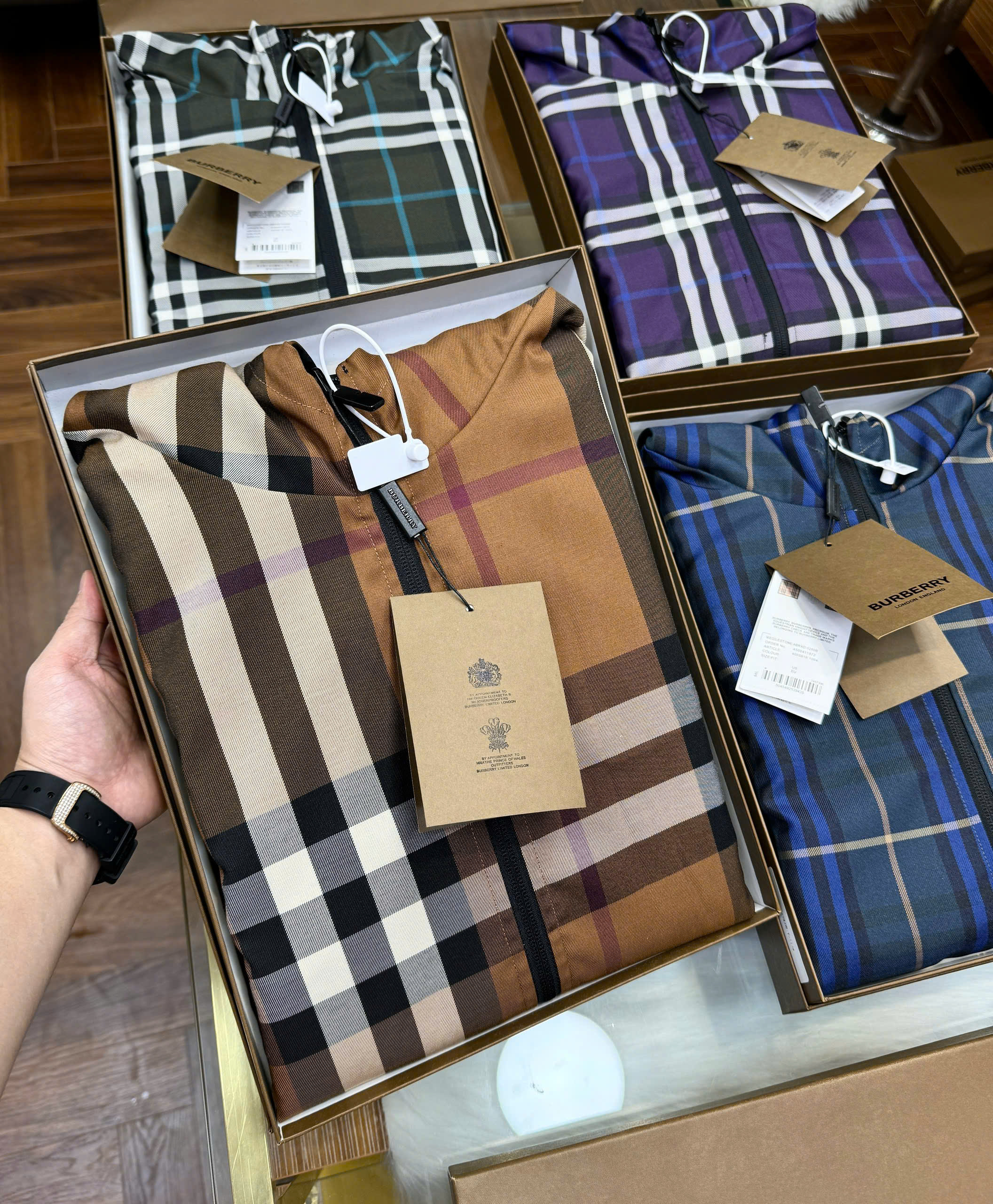 Áo khoác mũ Jacket 2 mặt Burberry kẻ sọc Like Auth 44-50 CD