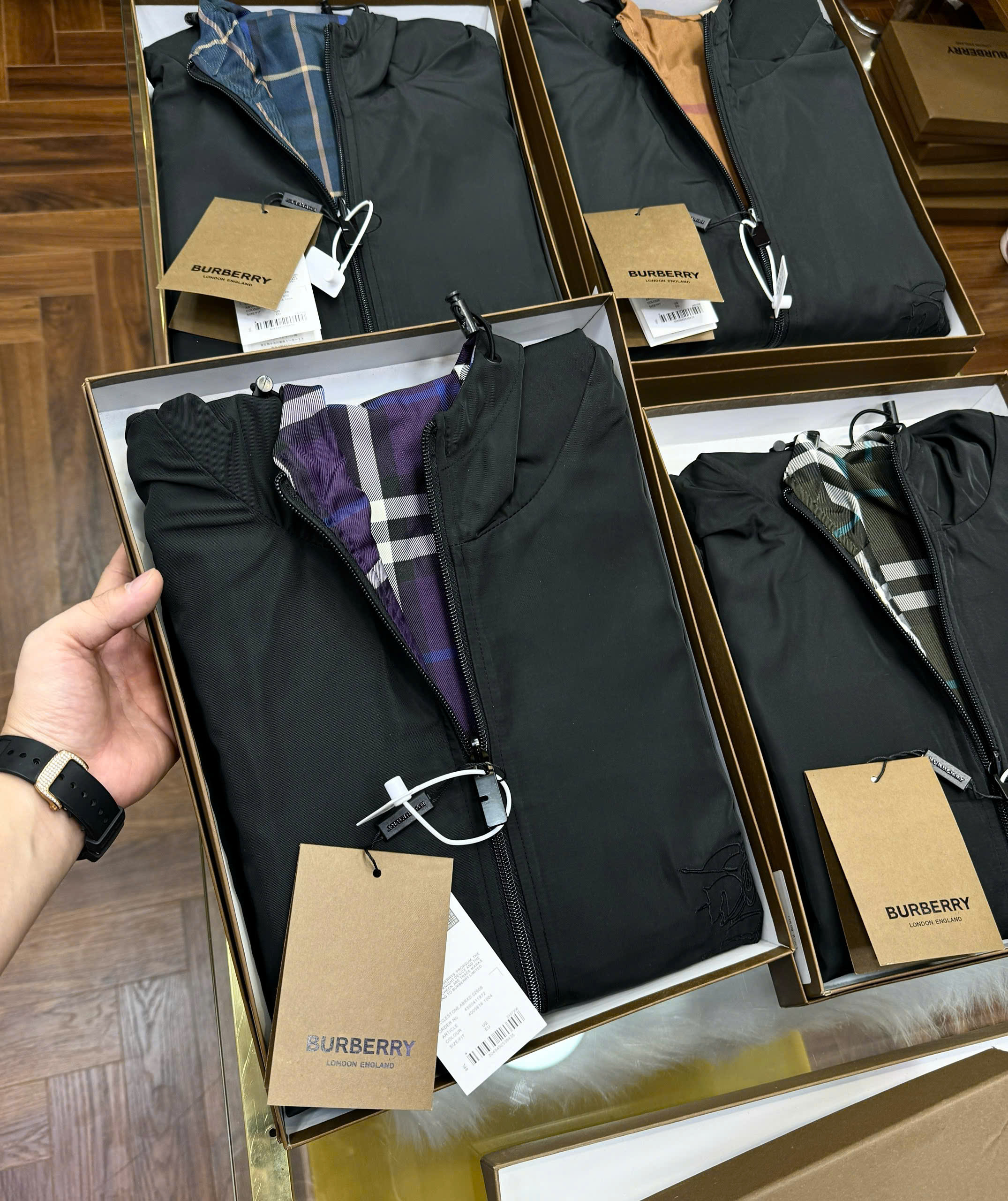 Áo khoác mũ Jacket 2 mặt Burberry kẻ sọc Like Auth 44-50 CD