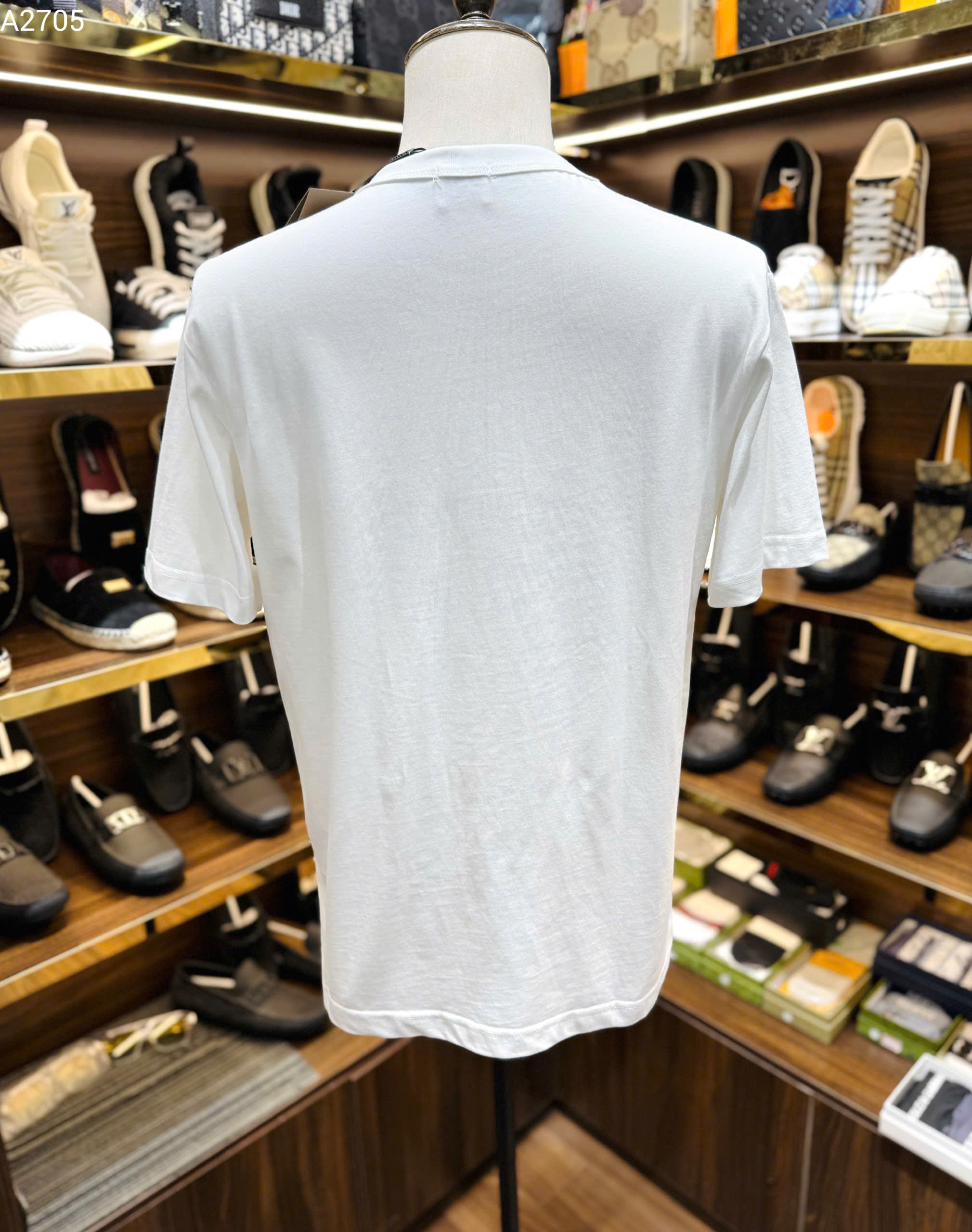 Áo phông T-shirt Burberry BBR logo vòng lá thêu nổi Like Auth on web MK