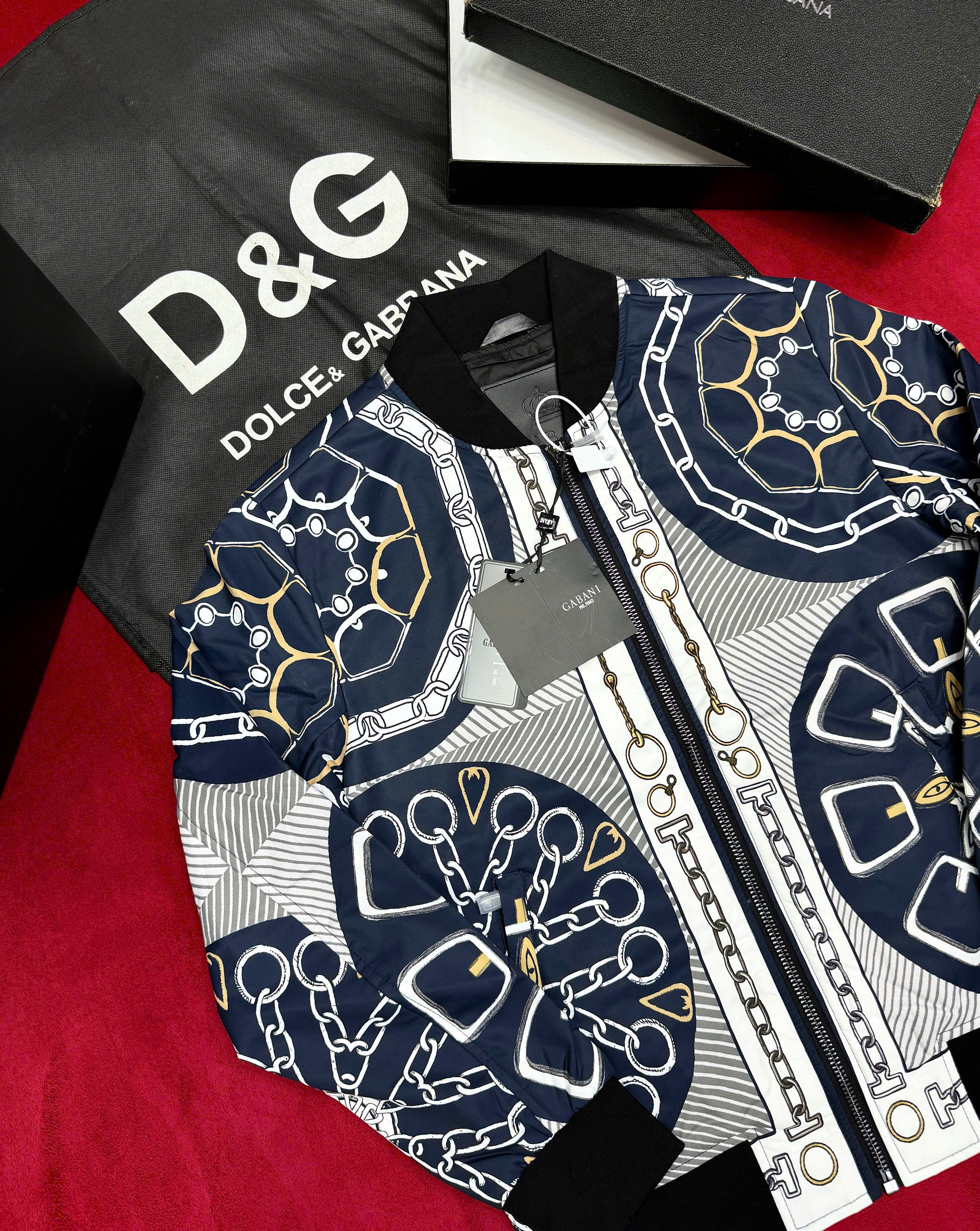 Áo khoác bomber Dolce Gabbana DG họa tiết Xích phối Vạn Hoa Like Auth 46-50 CD