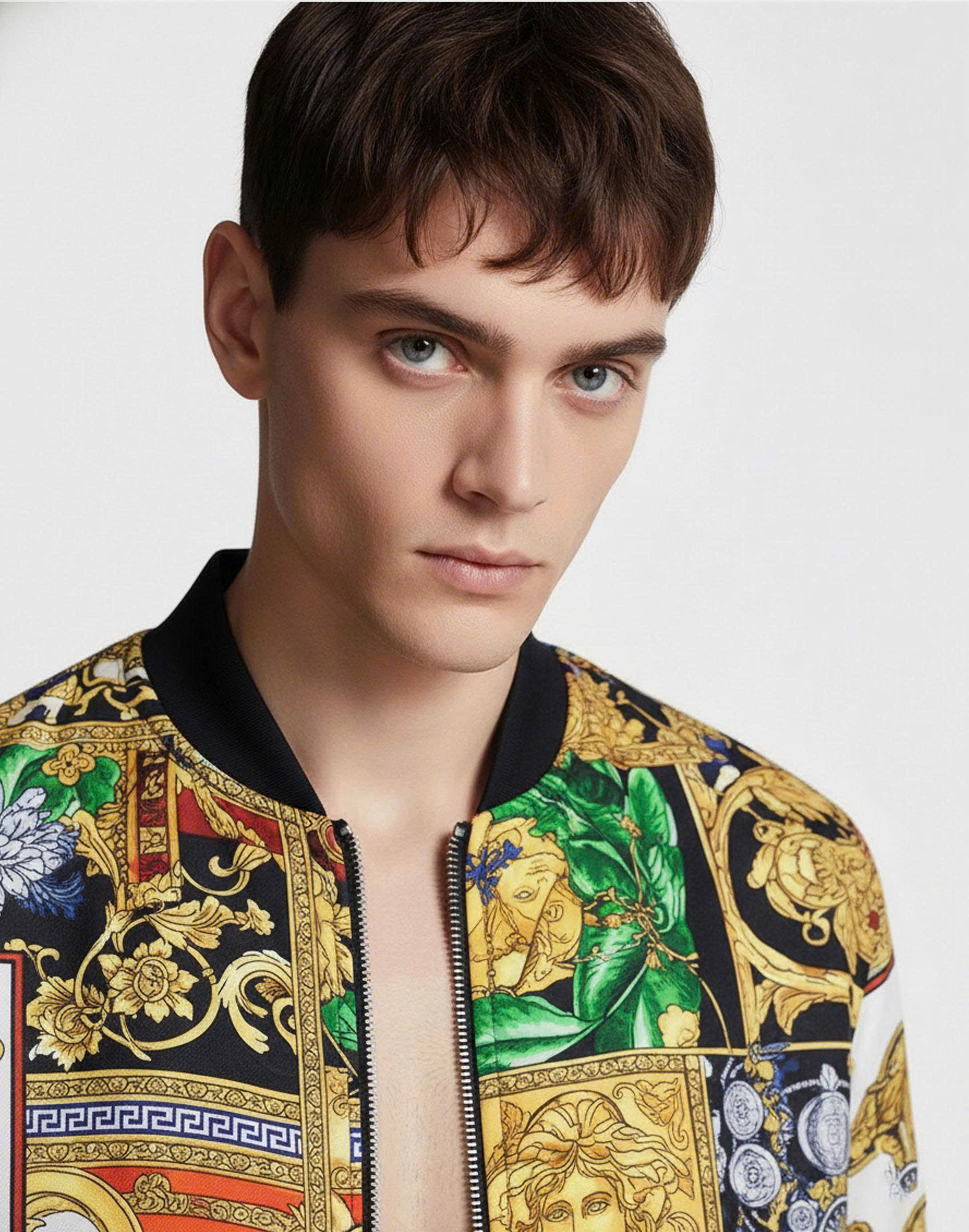 Áo khoác Bomber Versace VS họa tiết mặt quỷ Vàng Like Auth 44-50 CD