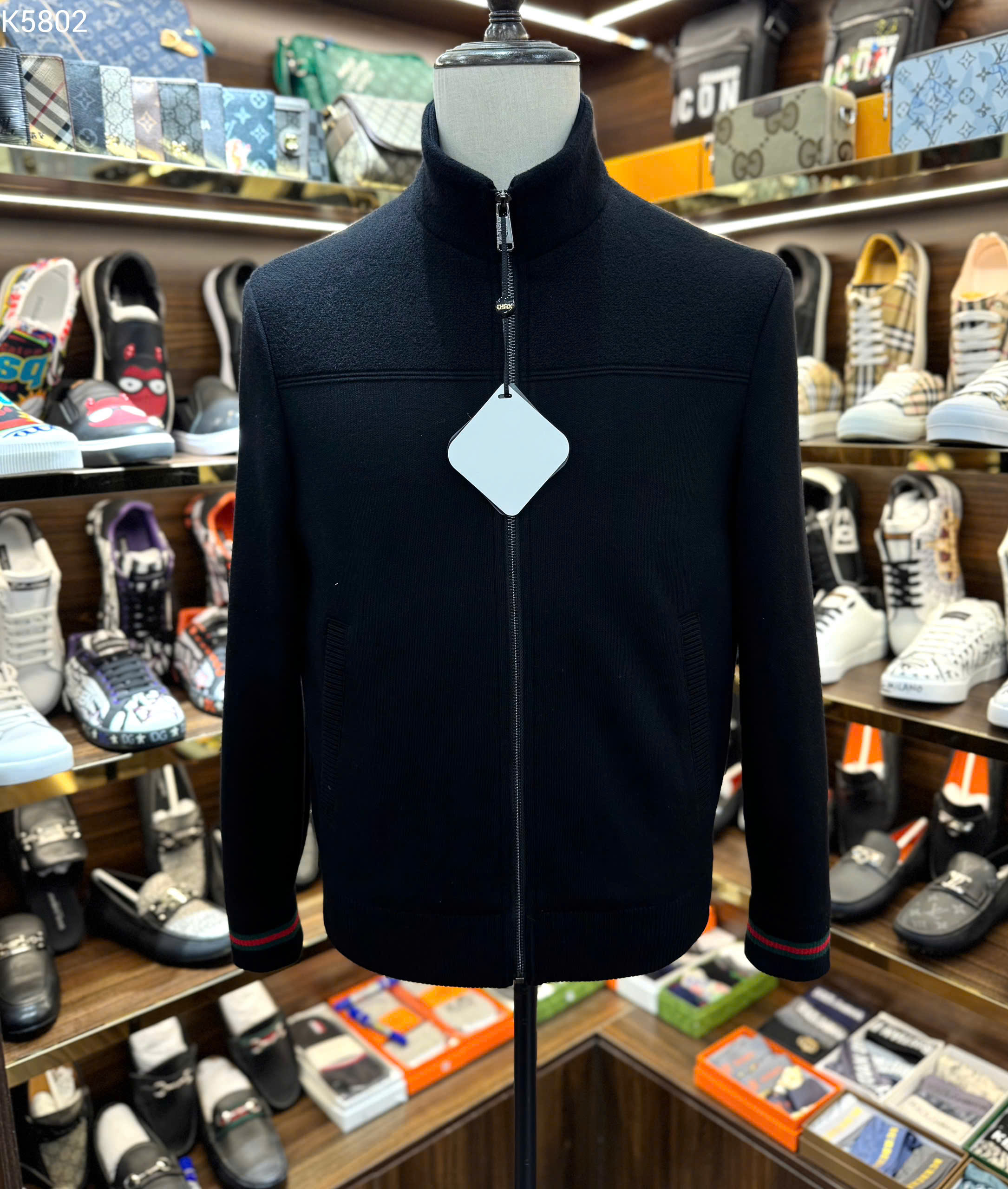 Áo khoác Gucci GC Đen trơn check kẻ sọc Xanh Đỏ tay cổ Like Auth 48-52 MK