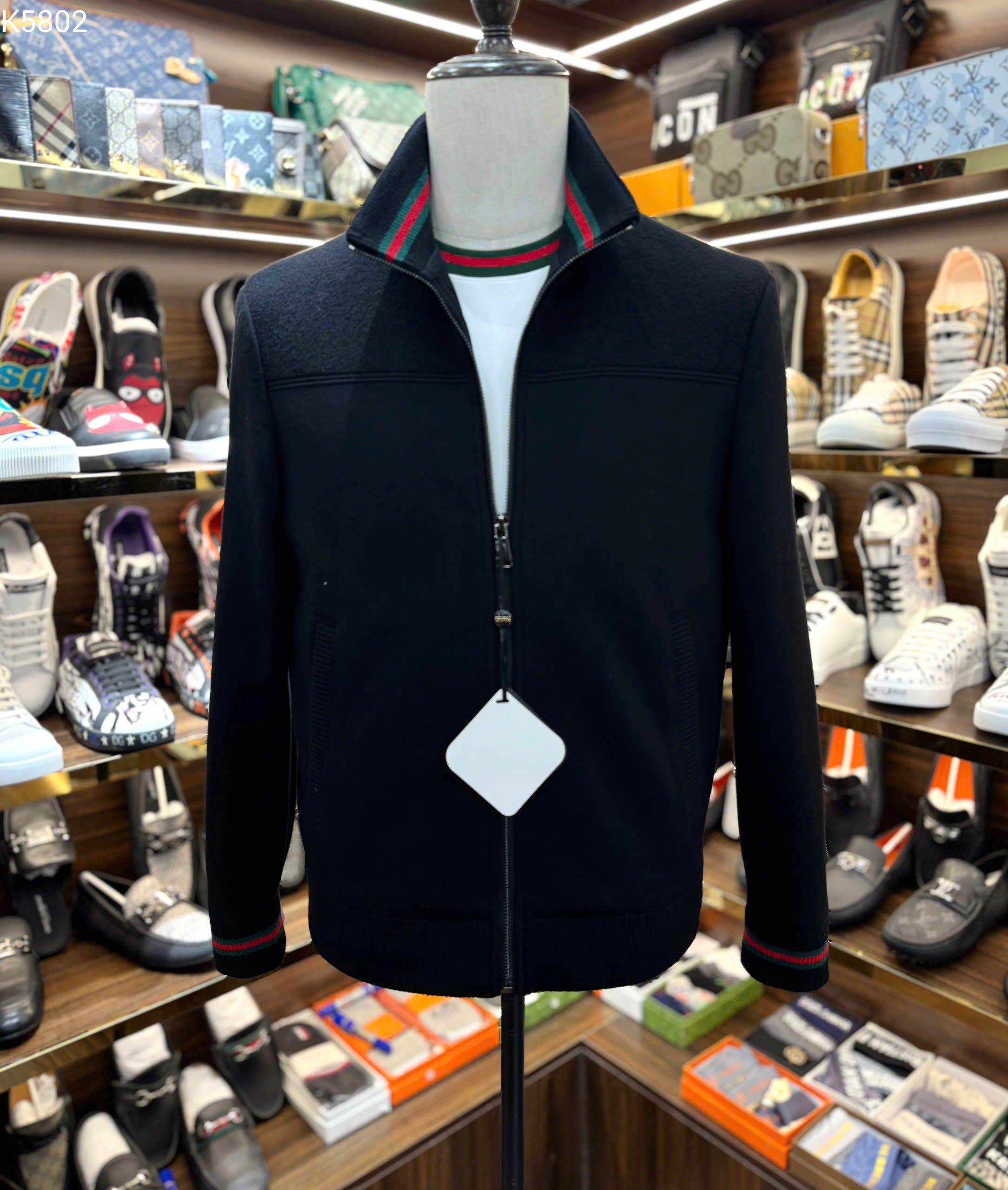 Áo khoác Gucci GC Đen trơn check kẻ sọc Xanh Đỏ tay cổ Like Auth 48-52 MK