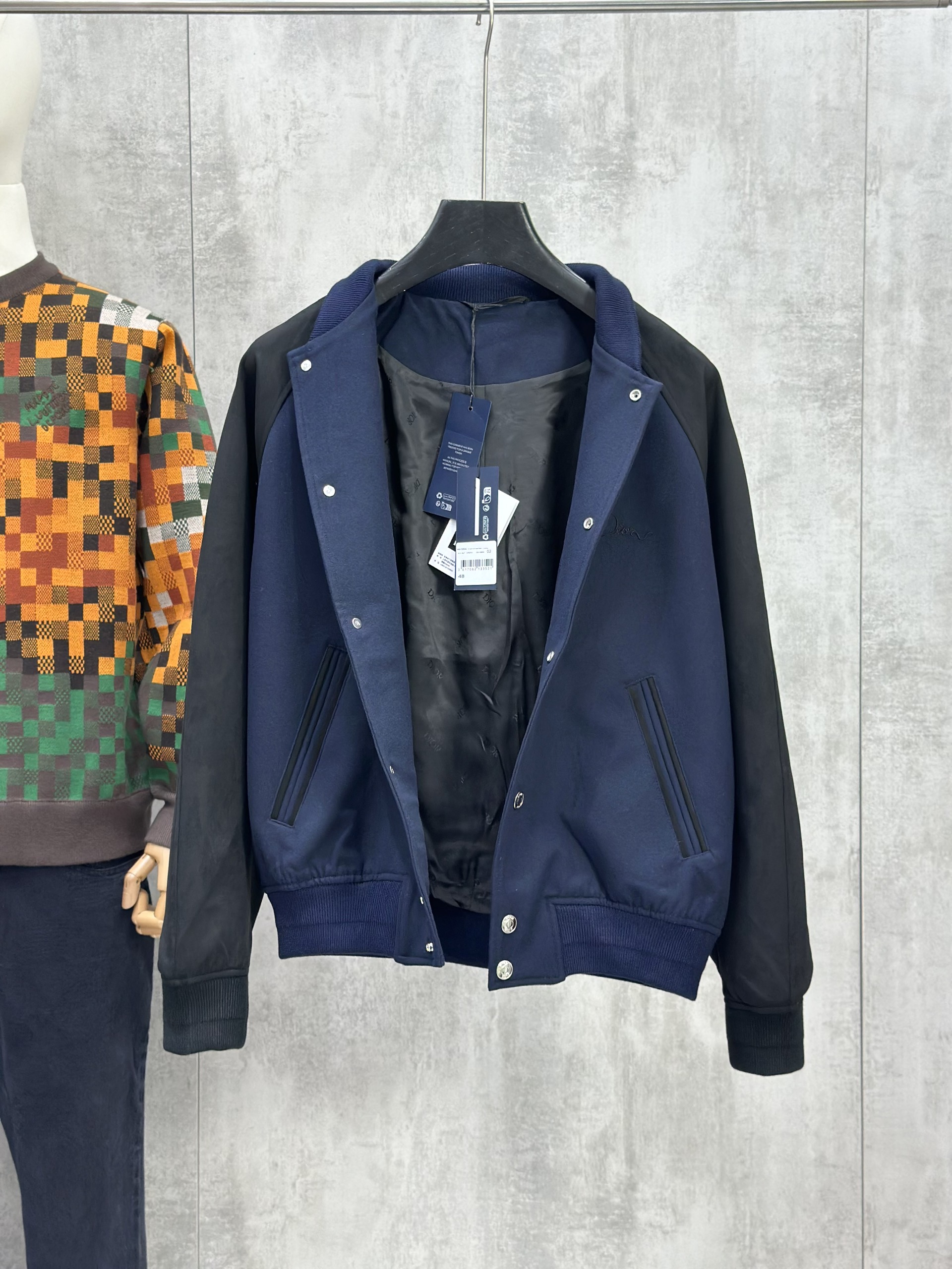 Áo khoác bomber Dior CD Xanh than phối tay Đen logo thêu ngực Like Auth S-XL VTN